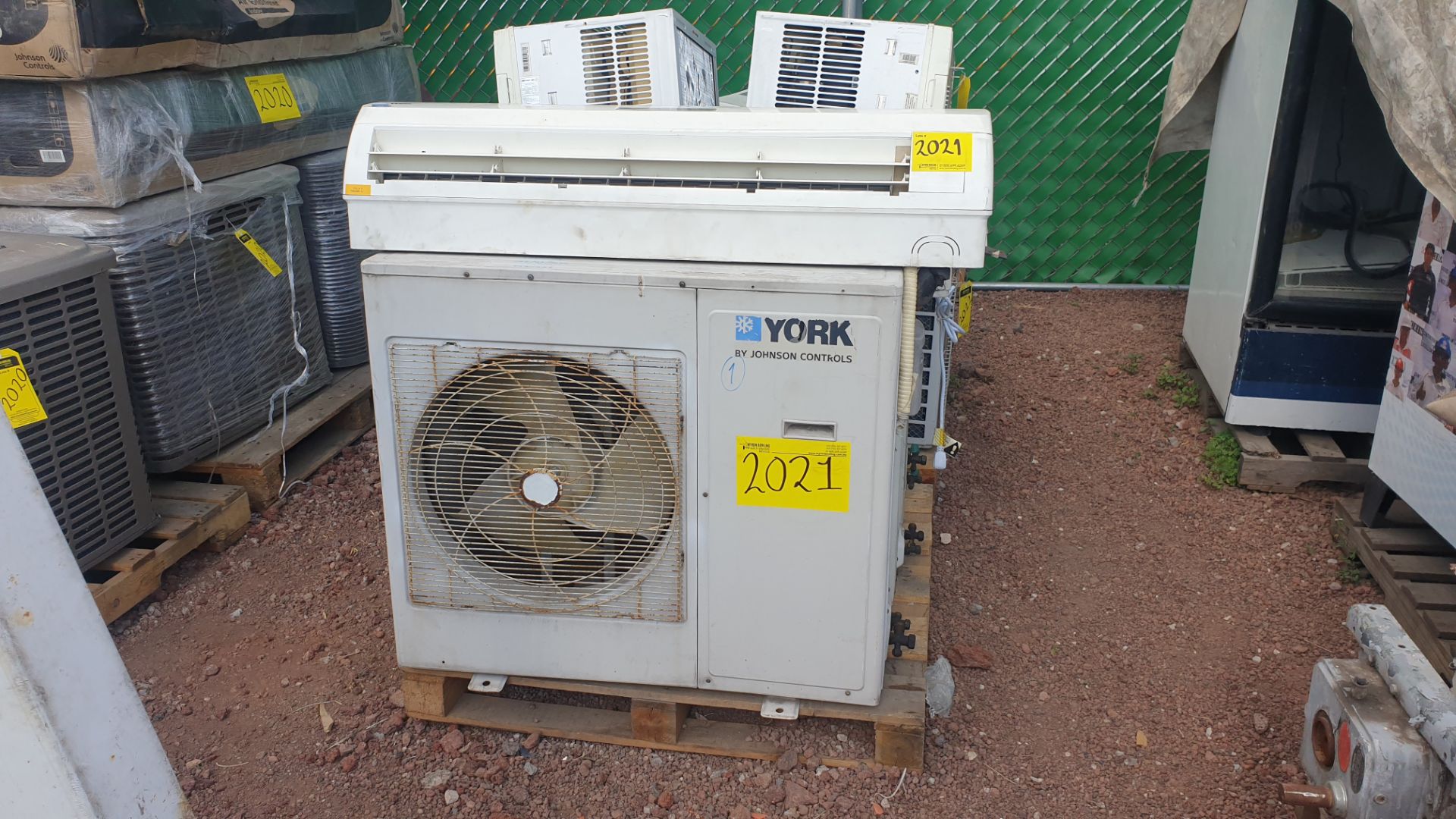 1 Air-conditioning lot, includes 3 condensers different brands - Image 3 of 14