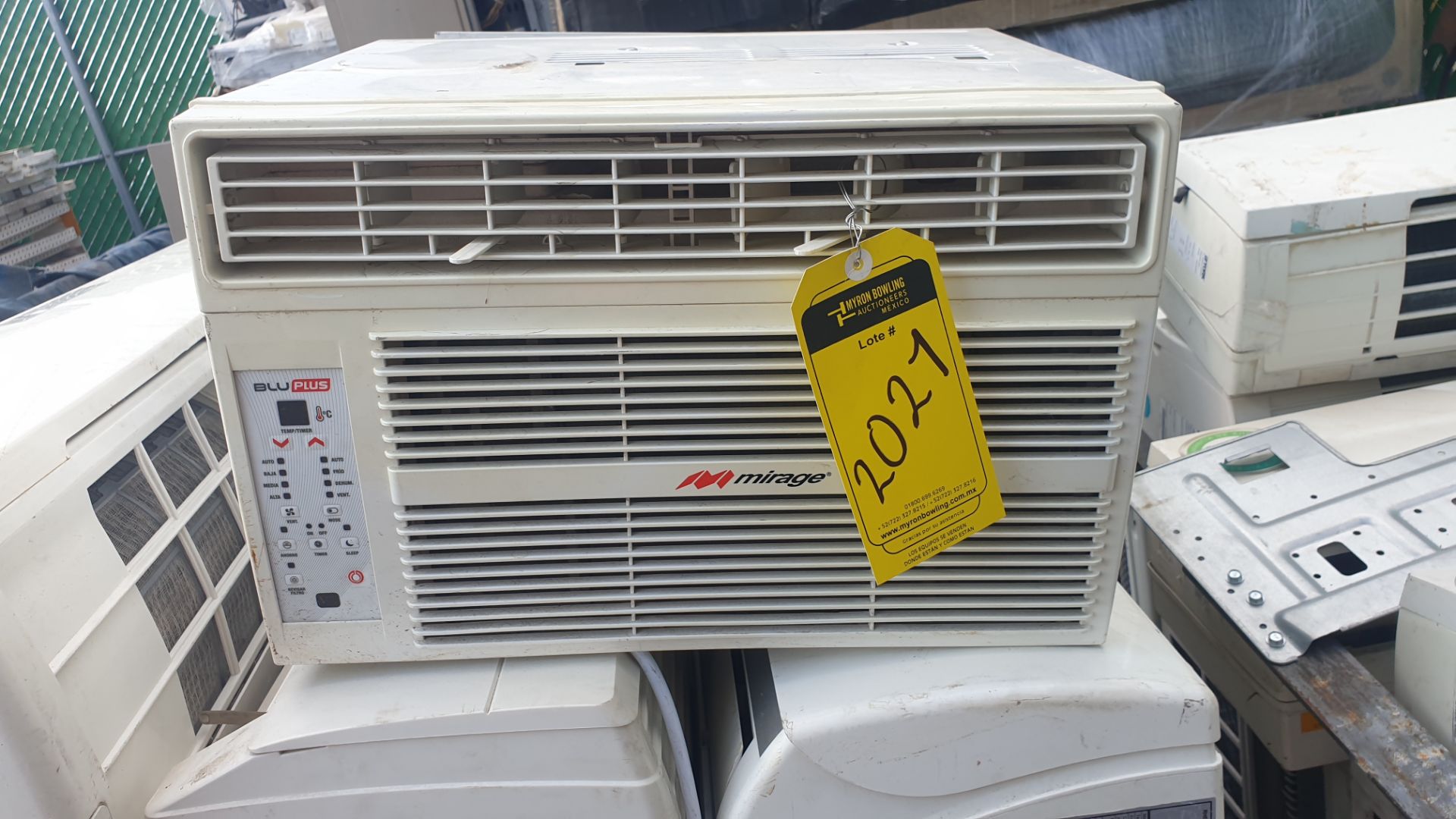 1 Air-conditioning lot, includes 3 condensers different brands - Image 10 of 14