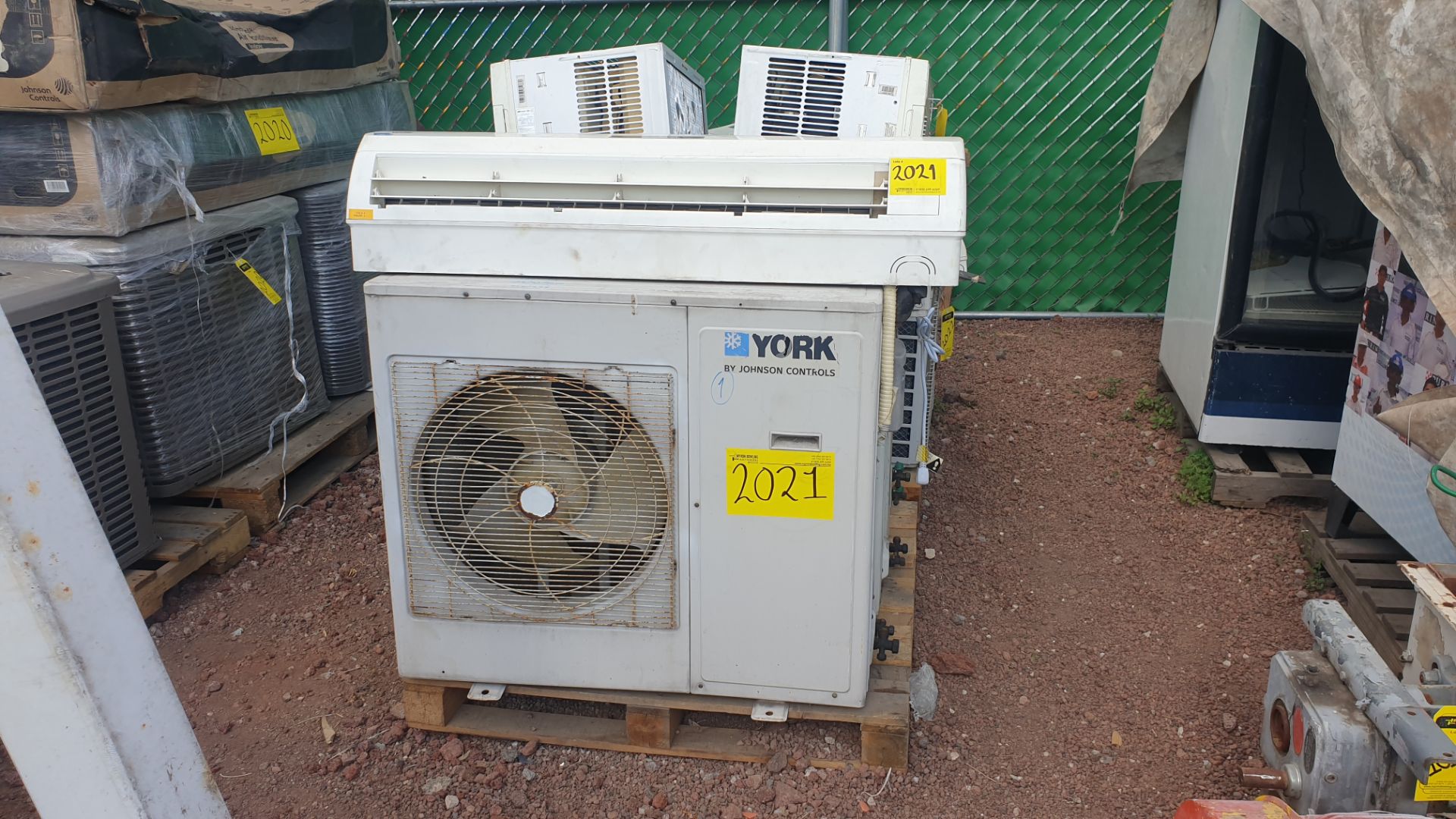 1 Air-conditioning lot, includes 3 condensers different brands - Image 5 of 14