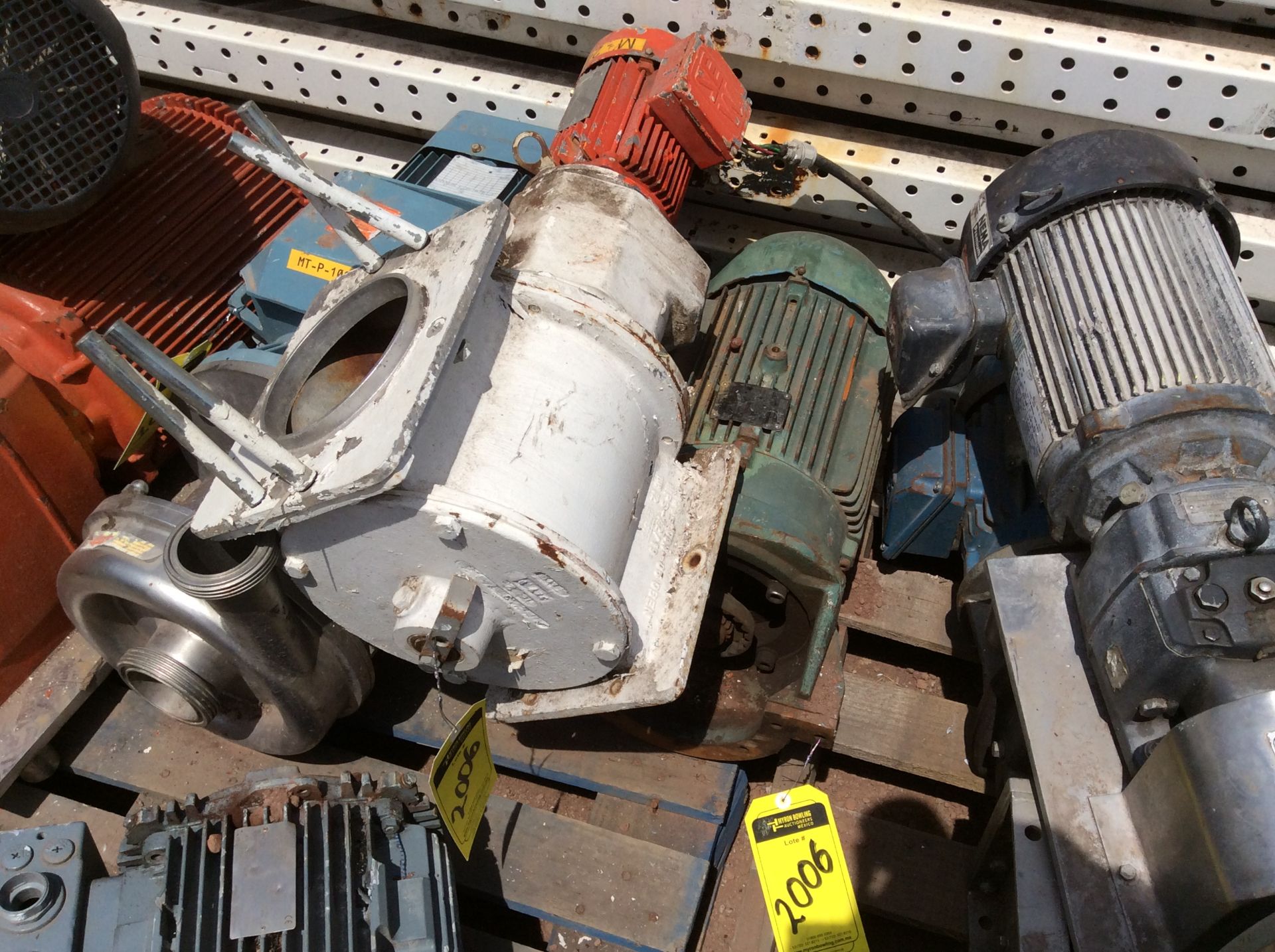 WEG motor, model 00718EP213T 7HP, 1 14 HP motor without plate - Image 14 of 26