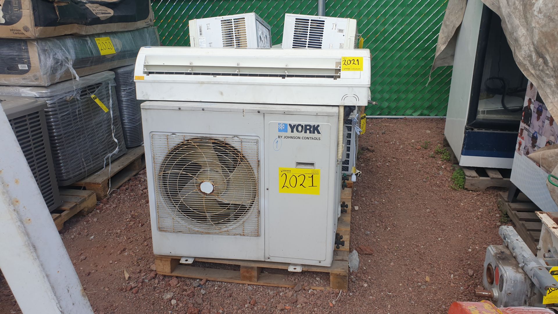 1 Air-conditioning lot, includes 3 condensers different brands - Image 4 of 14