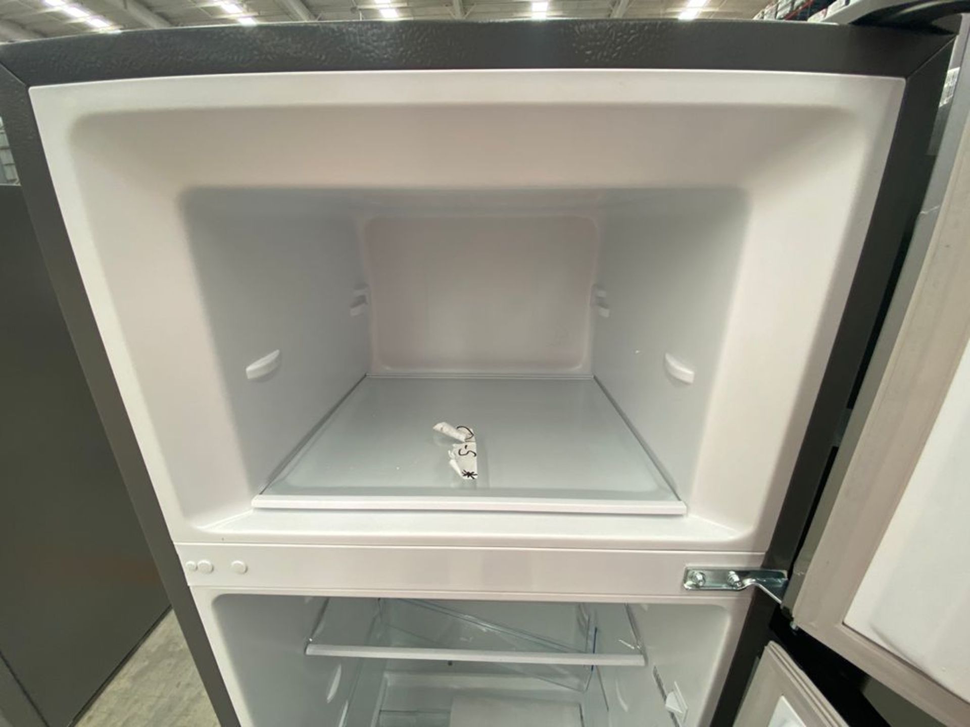 2 Refrigeradores marca Hisense color gris modelo RT80D6AWX - Image 16 of 28