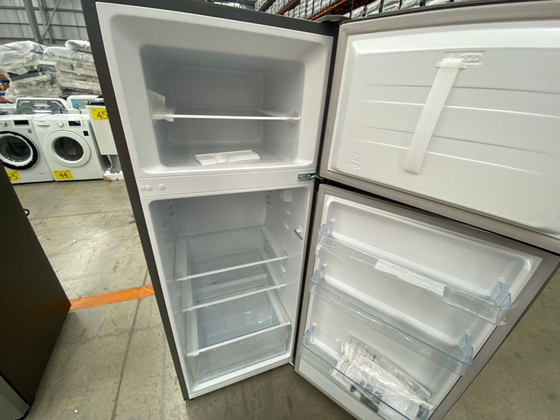 1 Refrigerador marca Hisense color gris modelo RT80D6AWX - Image 15 of 21