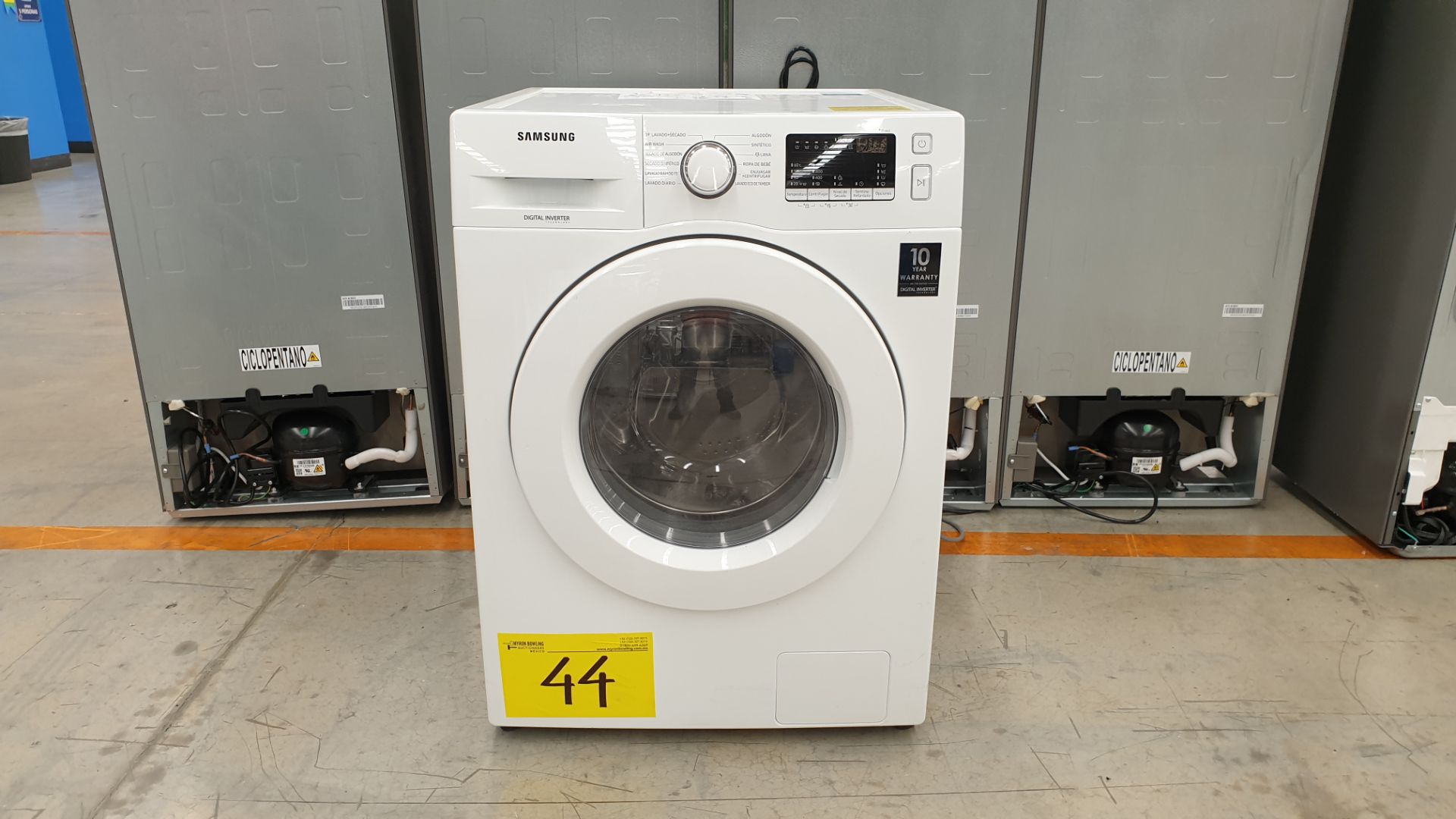 1 Lavadora 2 en 1 marca Samsung 11/7 kilos color blanco modelo WD11M4473MW/AX