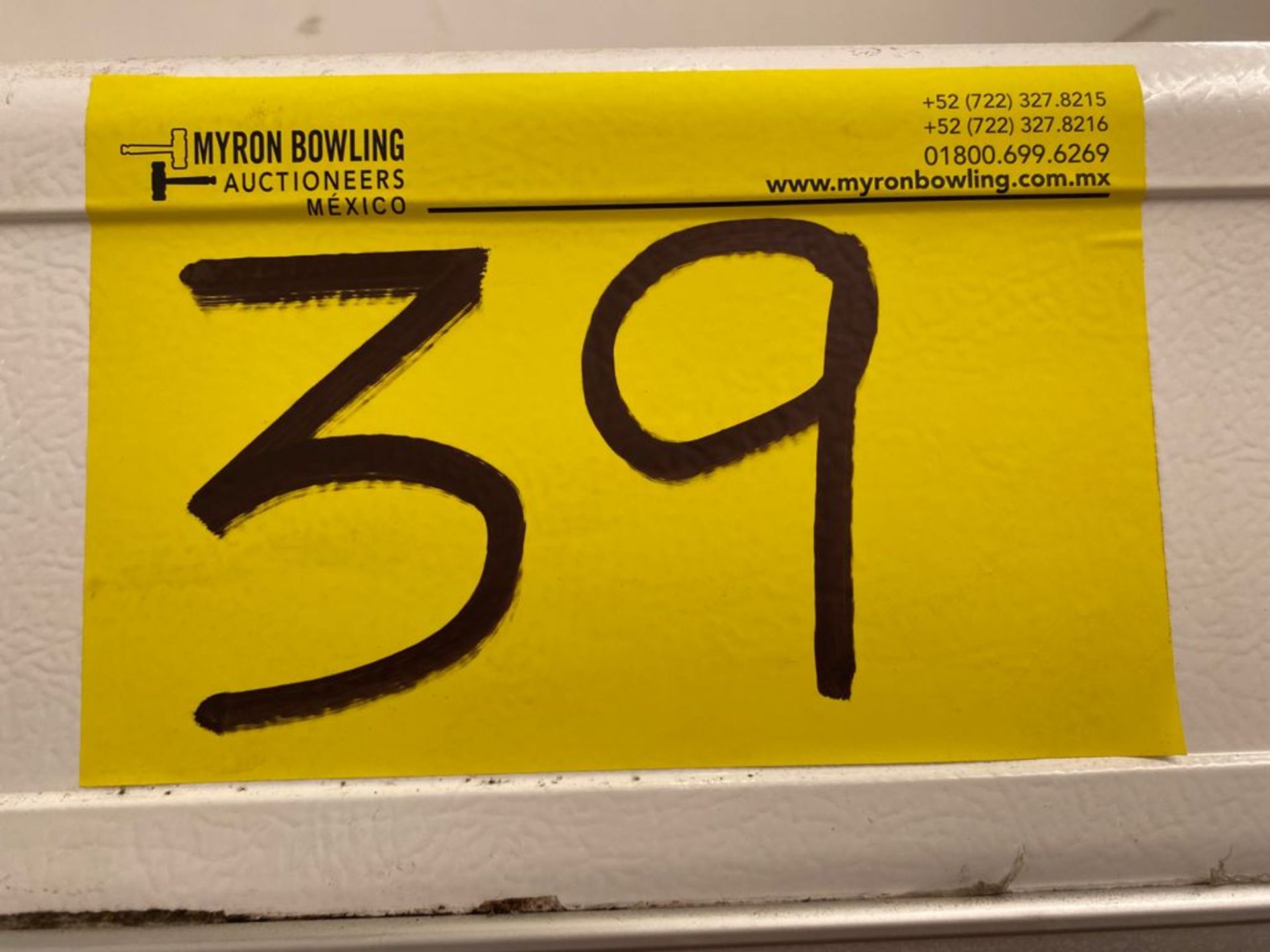 Vitrina refrigerada marca Hussmann de 4 puertas para pastelería - Image 13 of 13