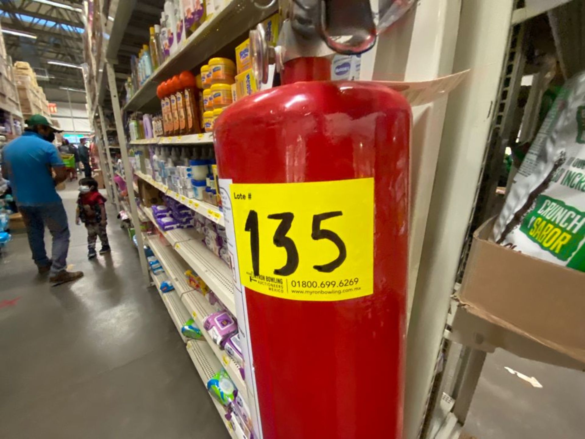 Lote de 21 Extintores distribuidos en toda la tienda - Image 47 of 56