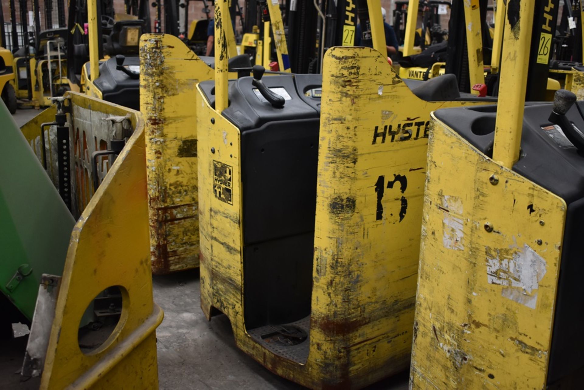 Hyster Electric Forklift, Model E30HSD2-18, S/N B219N02353L, 2850 lb Capacity - Image 10 of 22