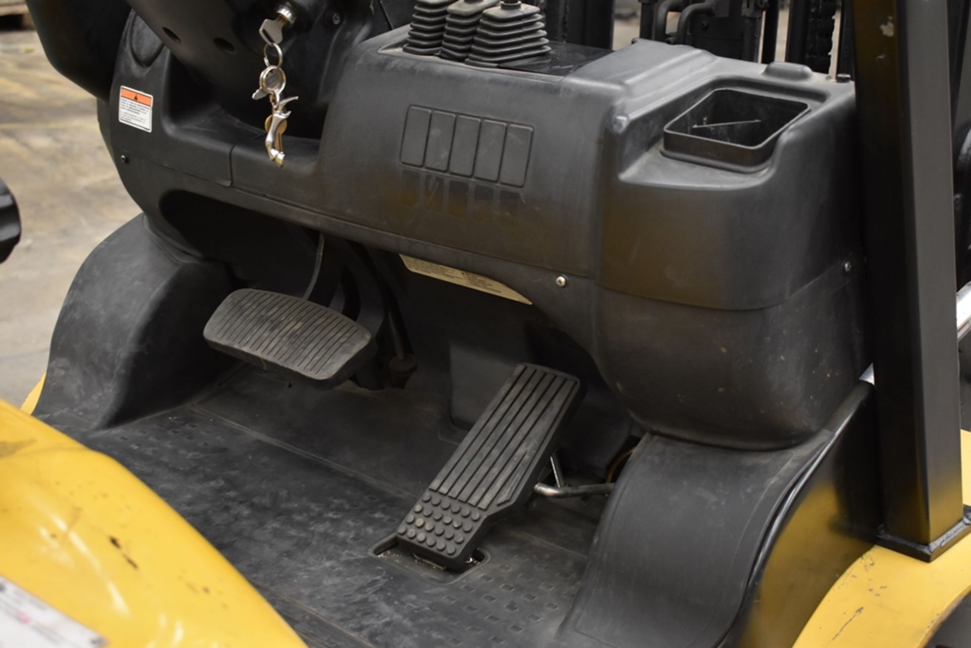 Yale Forklift, Model GLP25MX, 5000 lb Capacity - Image 30 of 42
