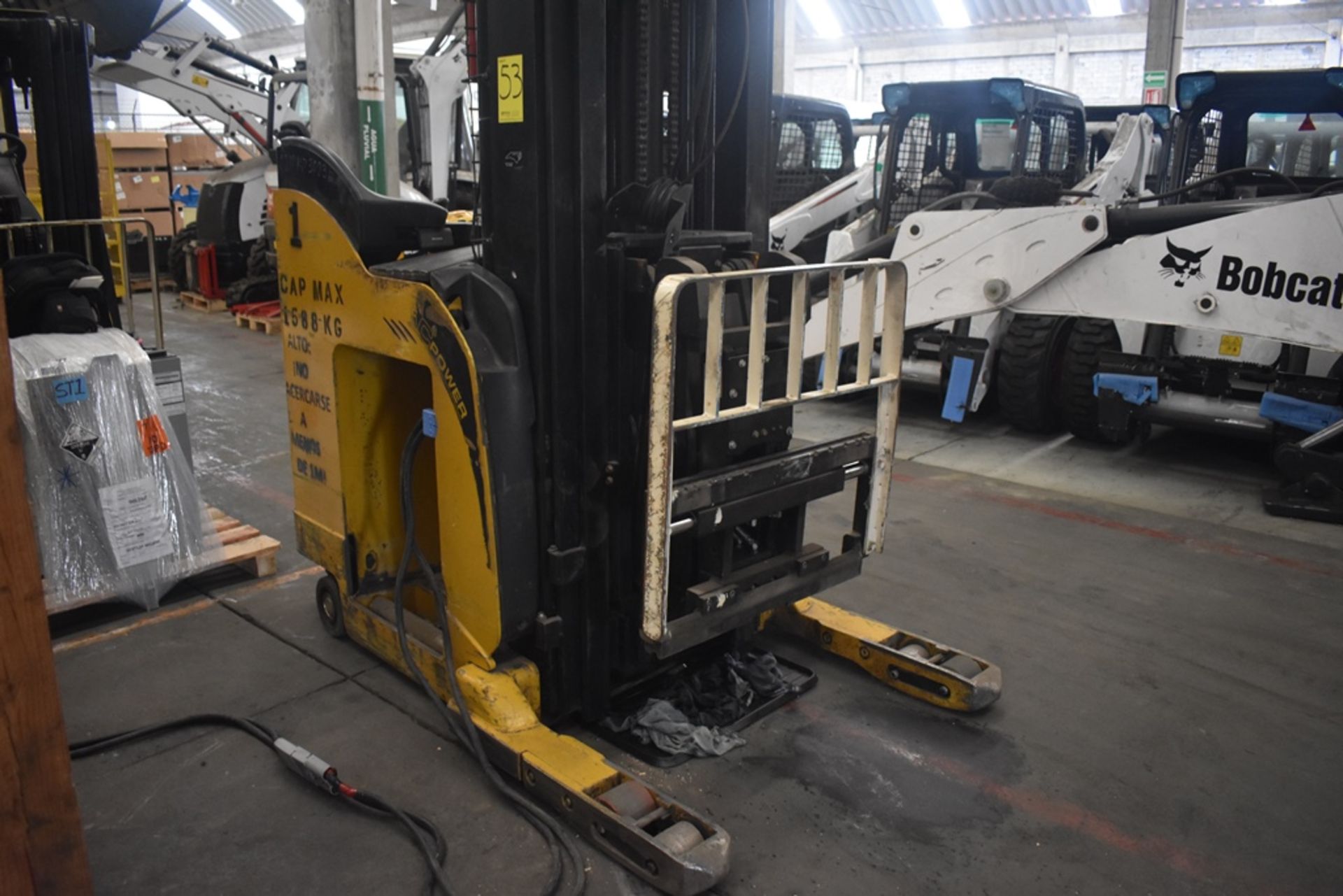 Yale Electric Forklift, Modelo NDR035EANL36TE157, No. Serie C861N03083H, Año 2010, 3500 lb Capacity - Image 10 of 38