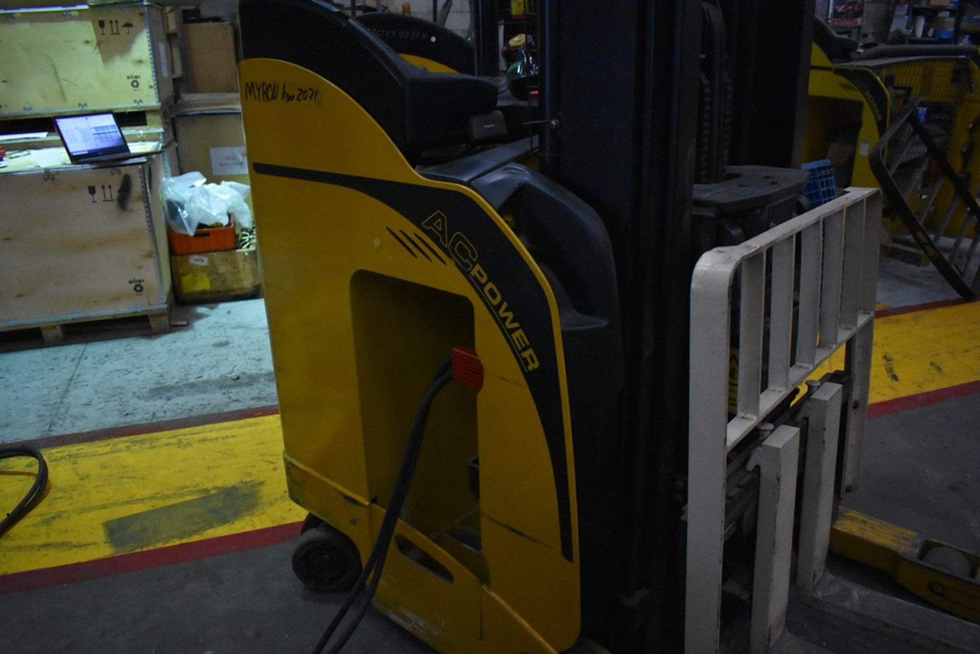 Yale Electric Forklift, Model NR035DANS24TE095, S/N A295N05180K, Year 2012, 3500 lb - Image 9 of 25