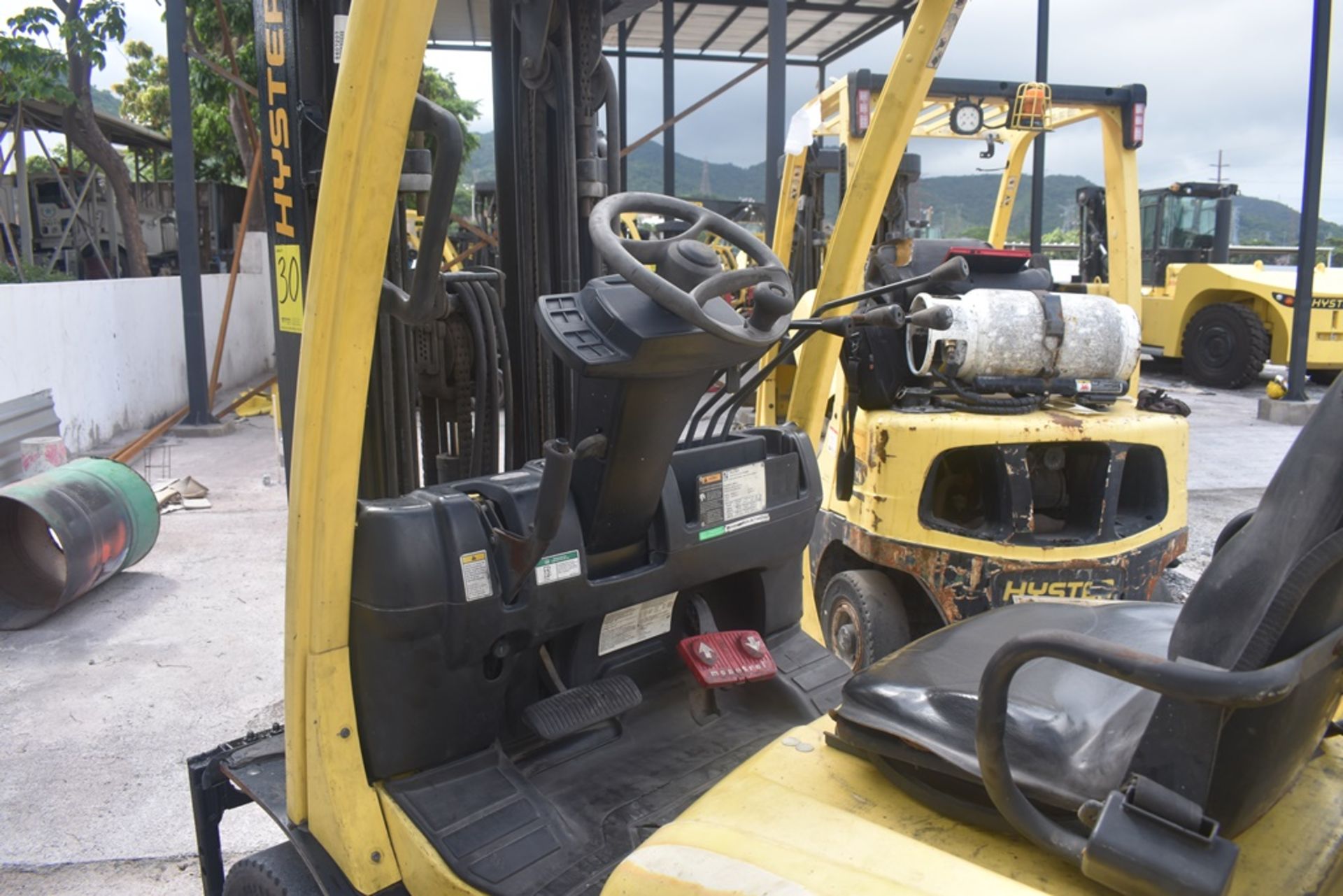 Hyster Forklift, Modelo H50FT, S/N P177V02699N, Year 2015, 5000 lb, Hours 8272 - Image 27 of 54