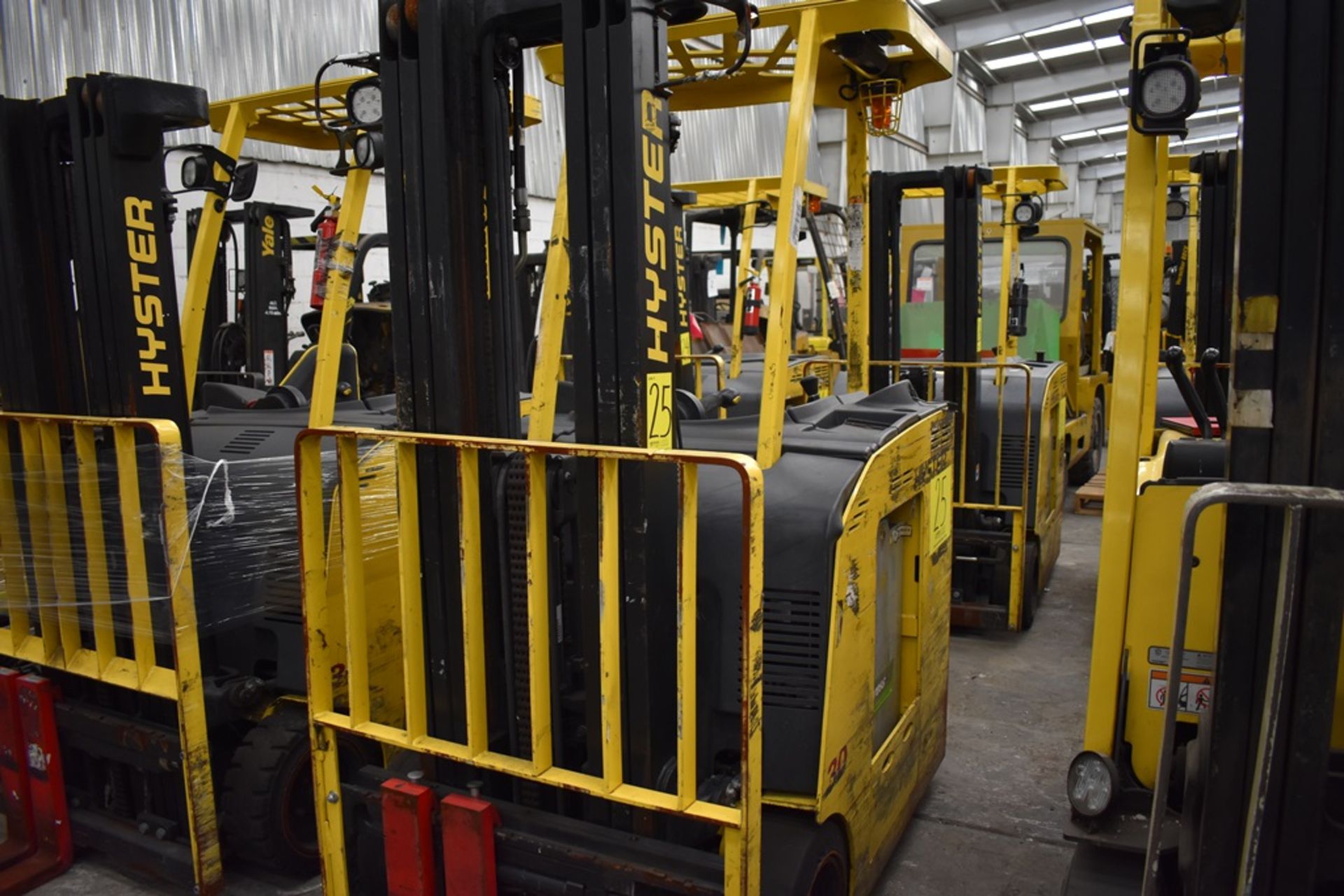 Hyster Electric Forklift, Model E30HSD3-18, S/N C219N01659N, 2850 lb Capacity - Image 6 of 22