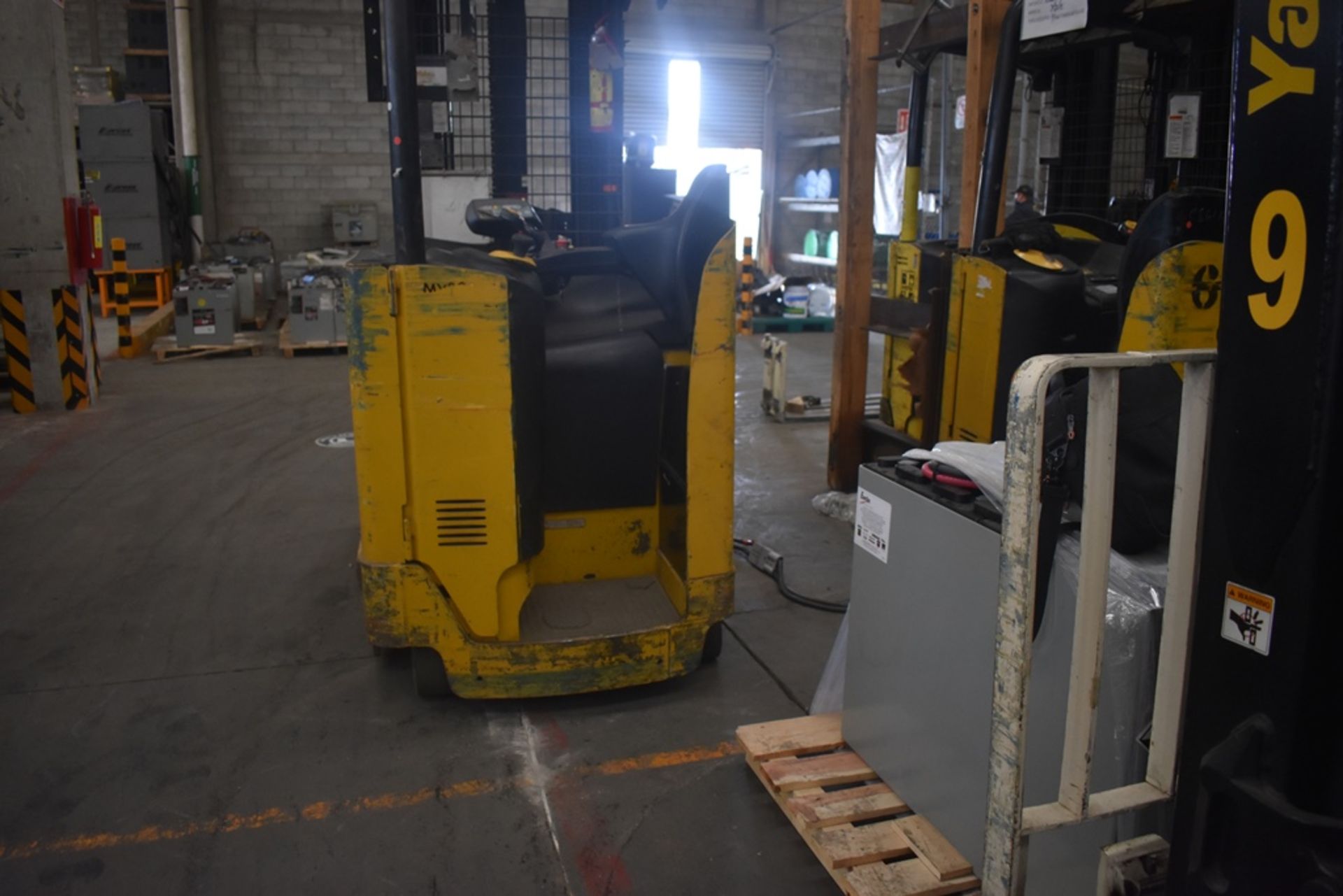 Yale Electric Forklift, Modelo NDR035EANL36TE157, No. Serie C861N03083H, Año 2010, 3500 lb Capacity - Image 26 of 38