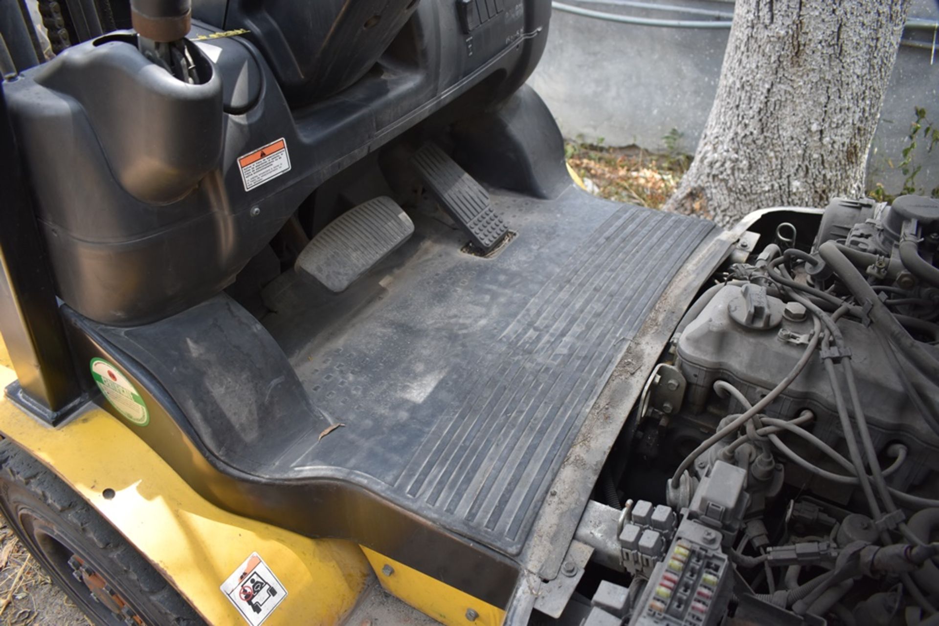 Yale Forklift, Model GTP25MX, S/N D871R02899P, 5000 lb capacity - Image 32 of 48