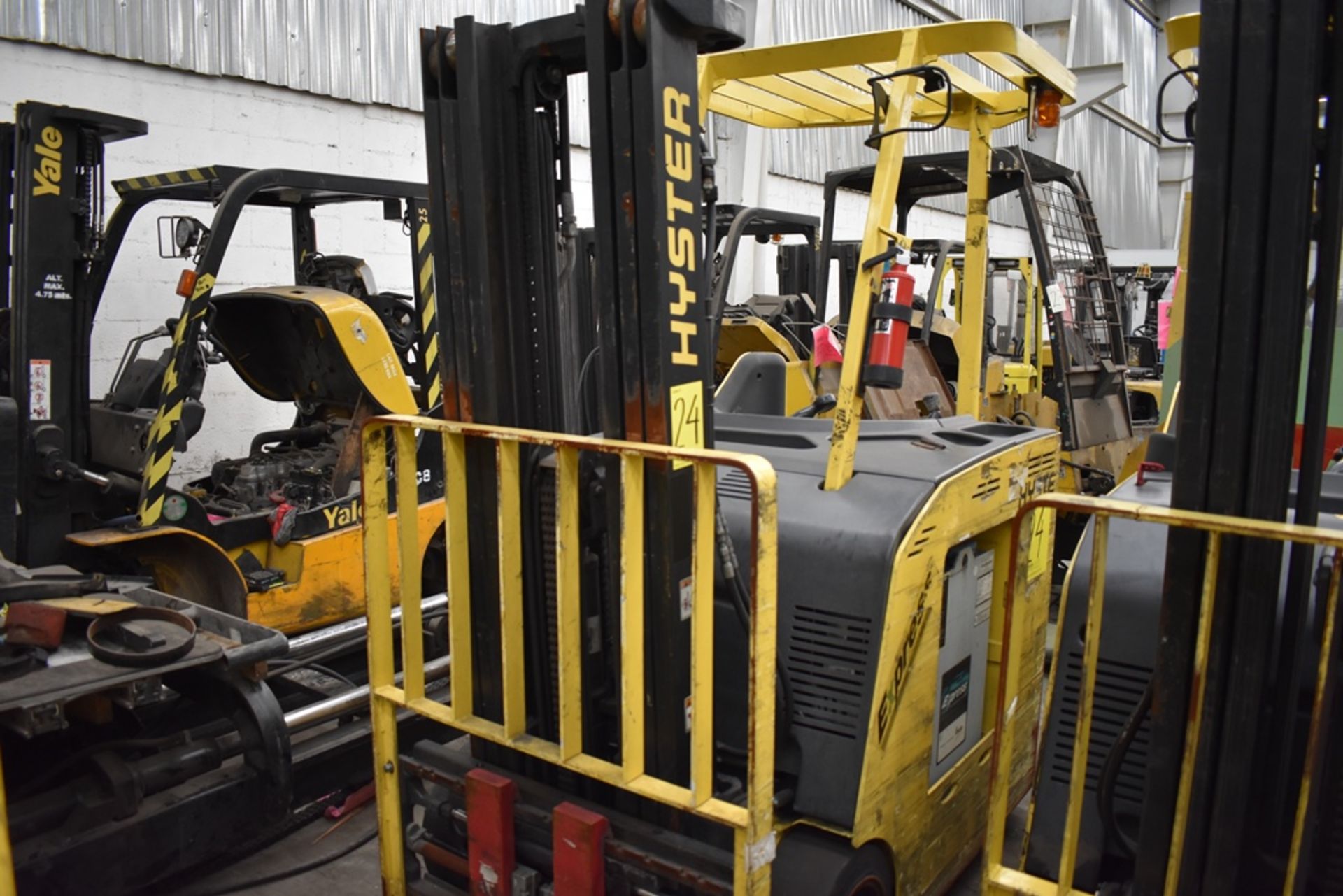 Hyster Electric Forklift, Model E40HSD2-21, S/N B219N02763M, 3850 lb Capacity - Image 3 of 24