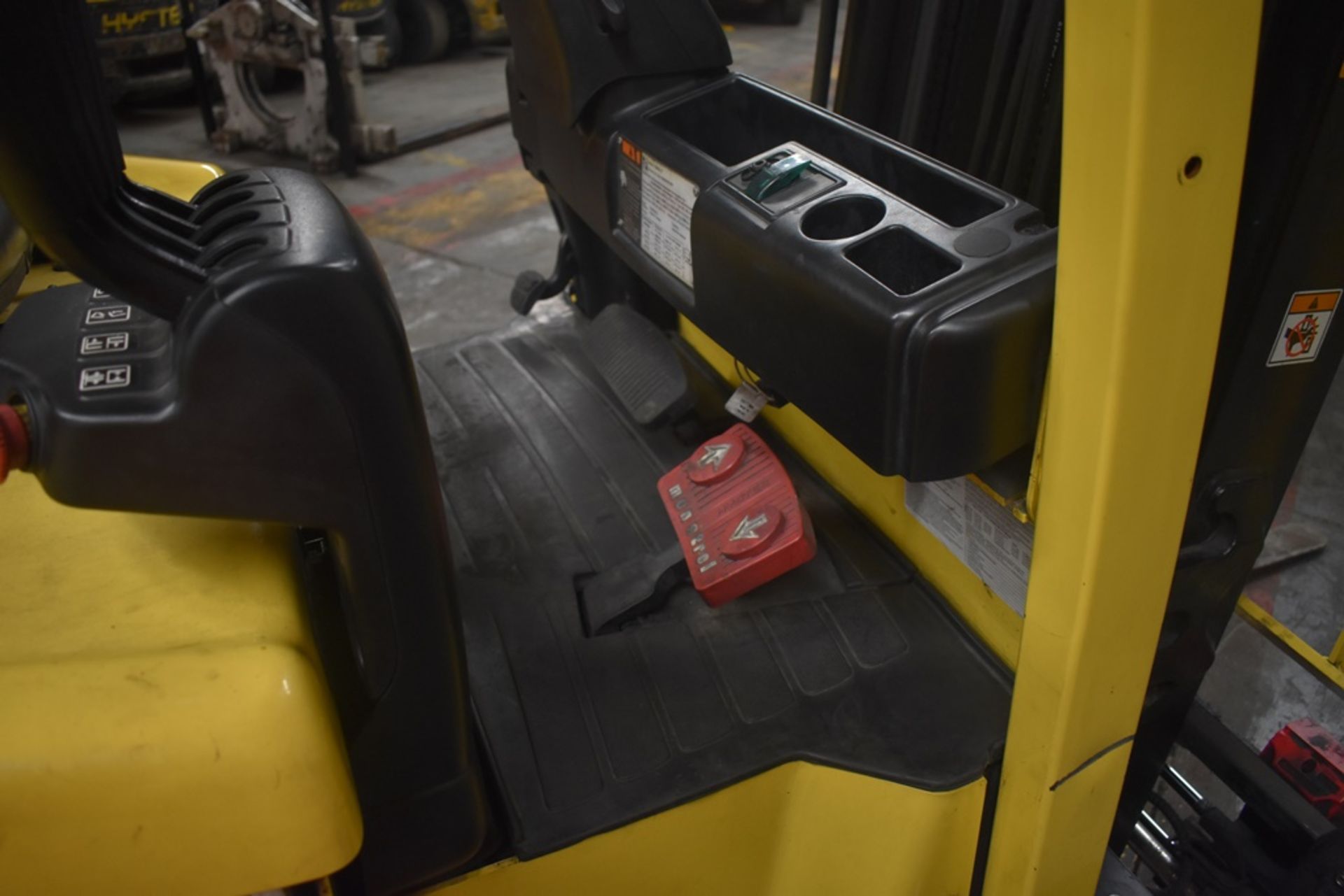 Hyster Electric Forklift, Model E50XN-27, S/N A268N20229P, Year 2016, 4750 lb Capacity - Image 29 of 43