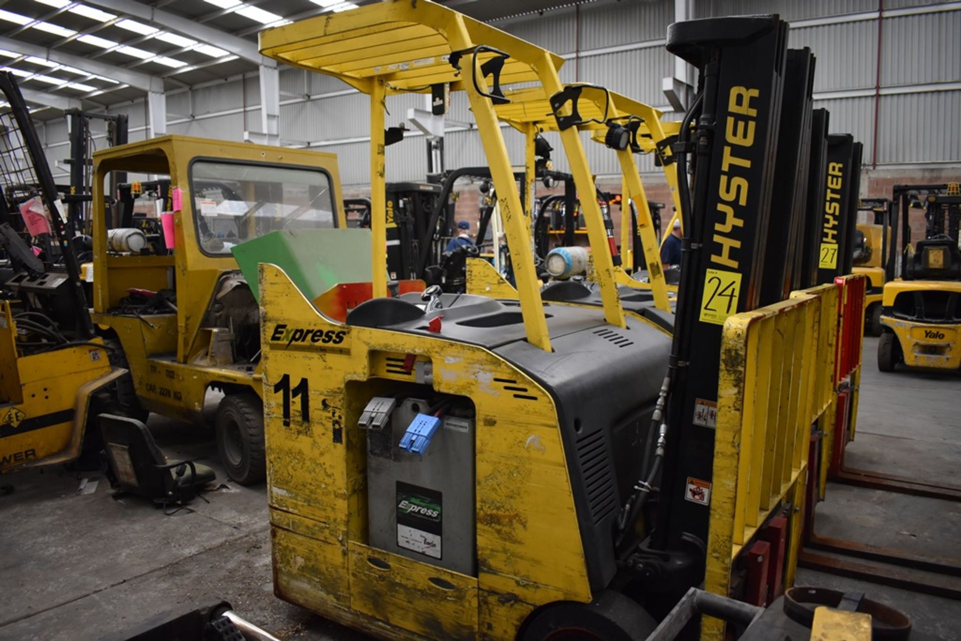 Hyster Electric Forklift, Model E40HSD2-21, S/N B219N02763M, 3850 lb Capacity - Image 23 of 24