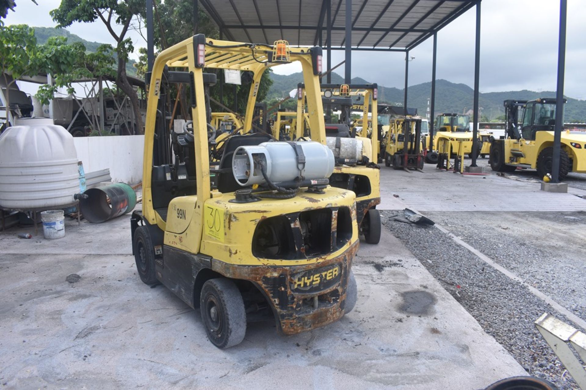 Hyster Forklift, Modelo H50FT, S/N P177V02699N, Year 2015, 5000 lb, Hours 8272 - Image 8 of 54