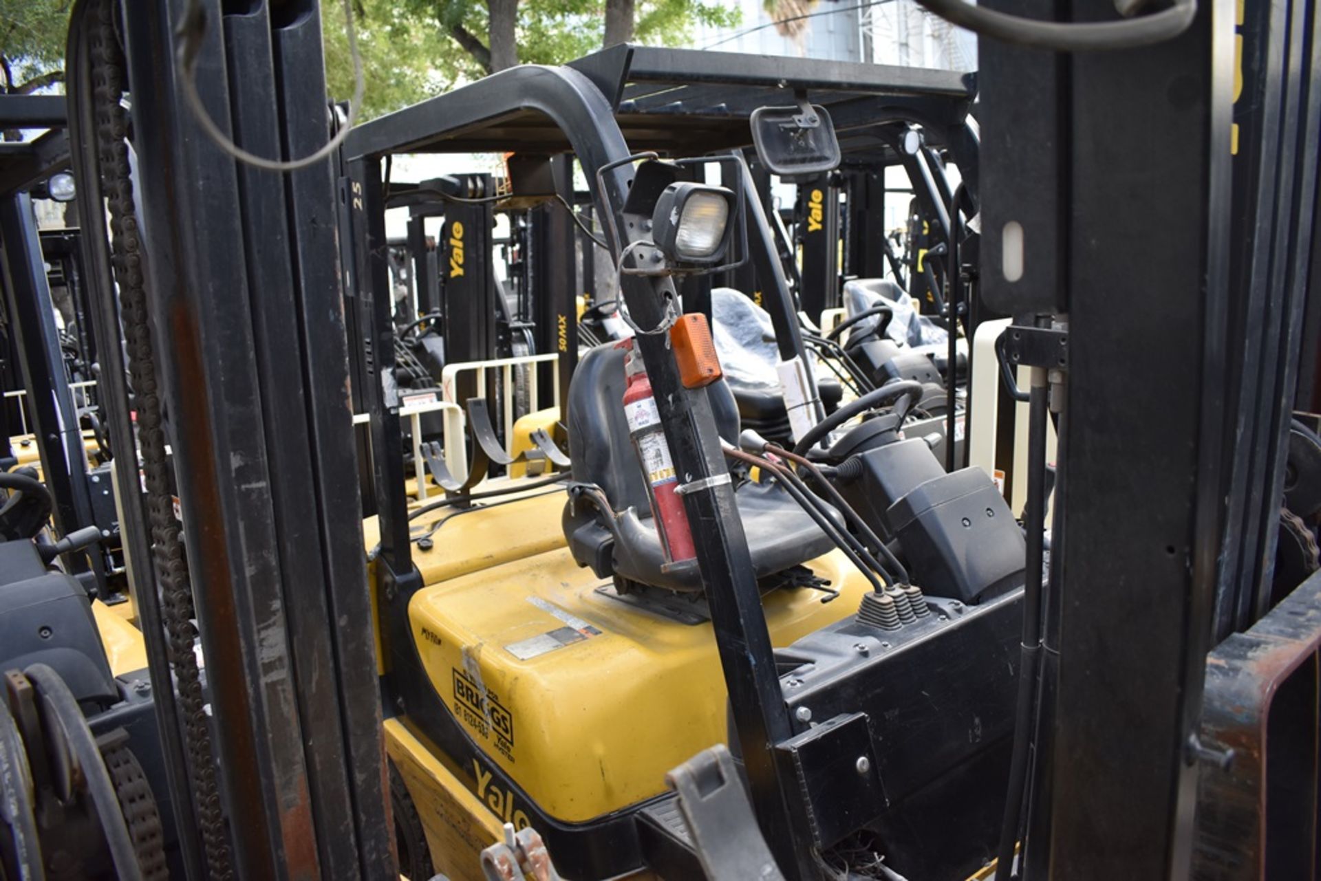 Yale Forklift, Model GTP25MX, S/N D871R02895P, Year 2016, Nissan LP gas, 5000 lb - Image 8 of 27