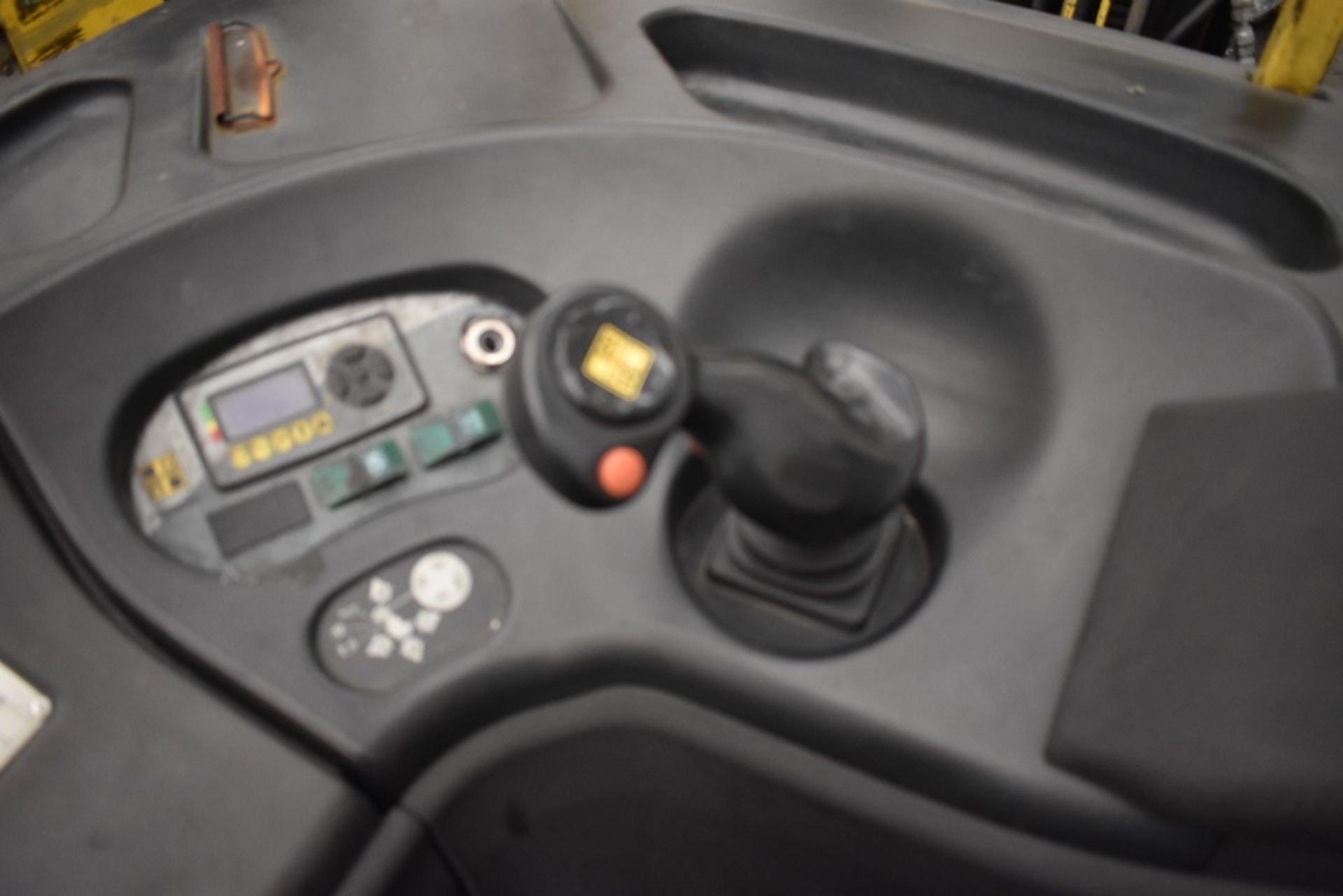 Hyster Electric Forklift, Model E40HSD2-21, S/N B219N02763M, 3850 lb Capacity - Image 18 of 24