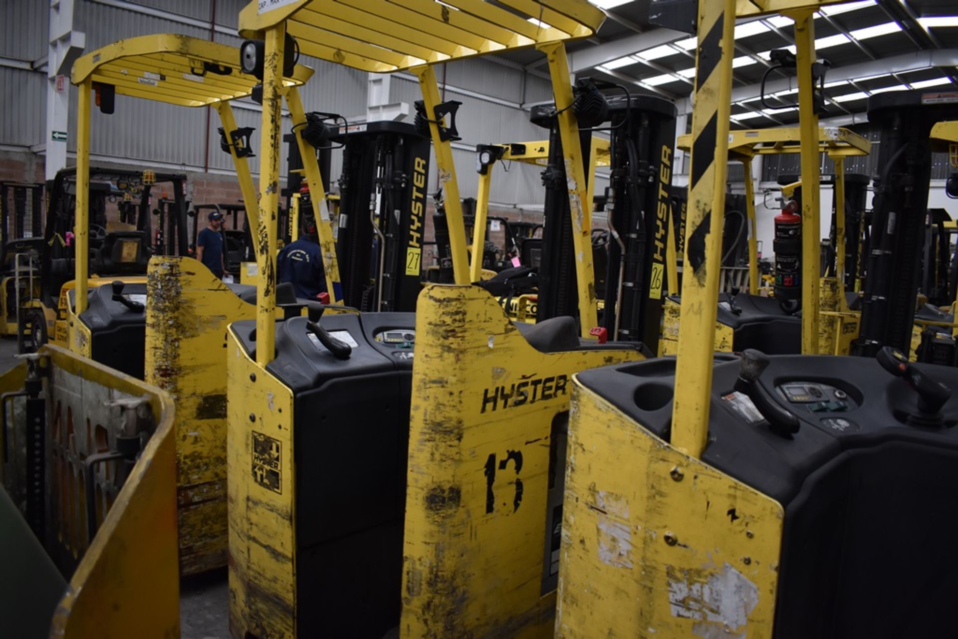 Hyster Electric Forklift, Model E30HSD2-18, S/N B219N02353L, 2850 lb Capacity - Image 17 of 22