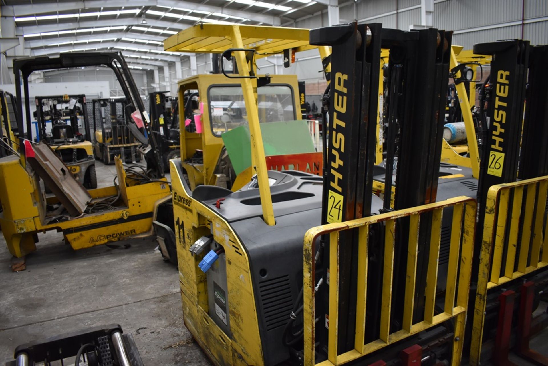 Hyster Electric Forklift, Model E40HSD2-21, S/N B219N02763M, 3850 lb Capacity - Image 6 of 24