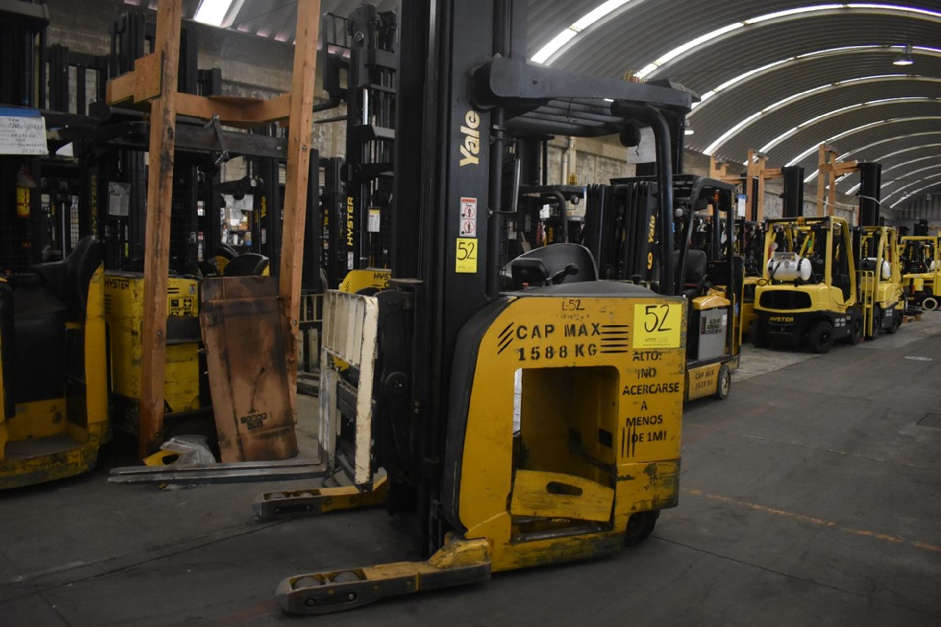 Hyster Electric Forklift, Model NDR035EANL36TE157, S/N C861N03076H, Year 2010, 3500 lb Capacity - Image 8 of 33