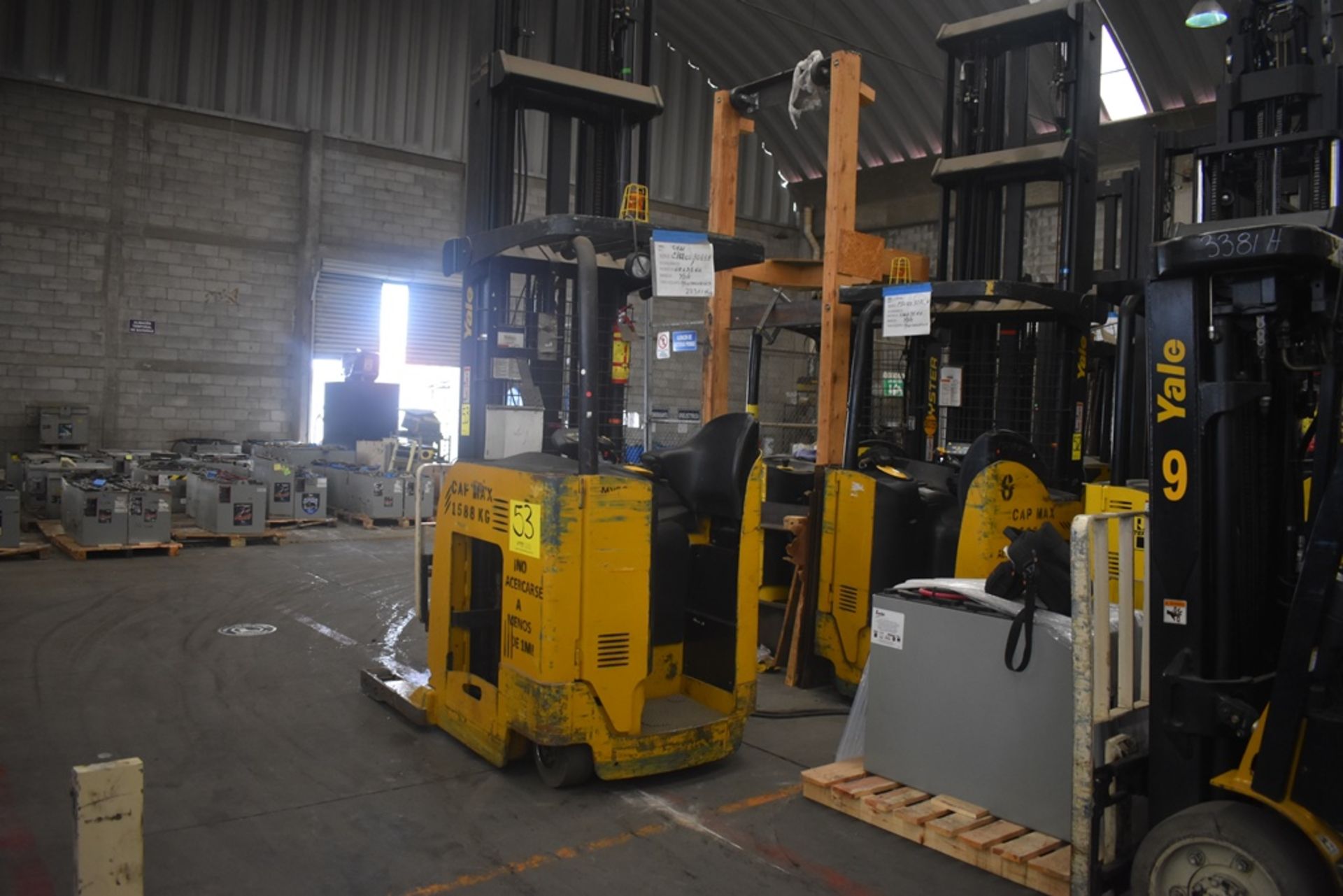 Yale Electric Forklift, Modelo NDR035EANL36TE157, No. Serie C861N03083H, Año 2010, 3500 lb Capacity - Image 5 of 38