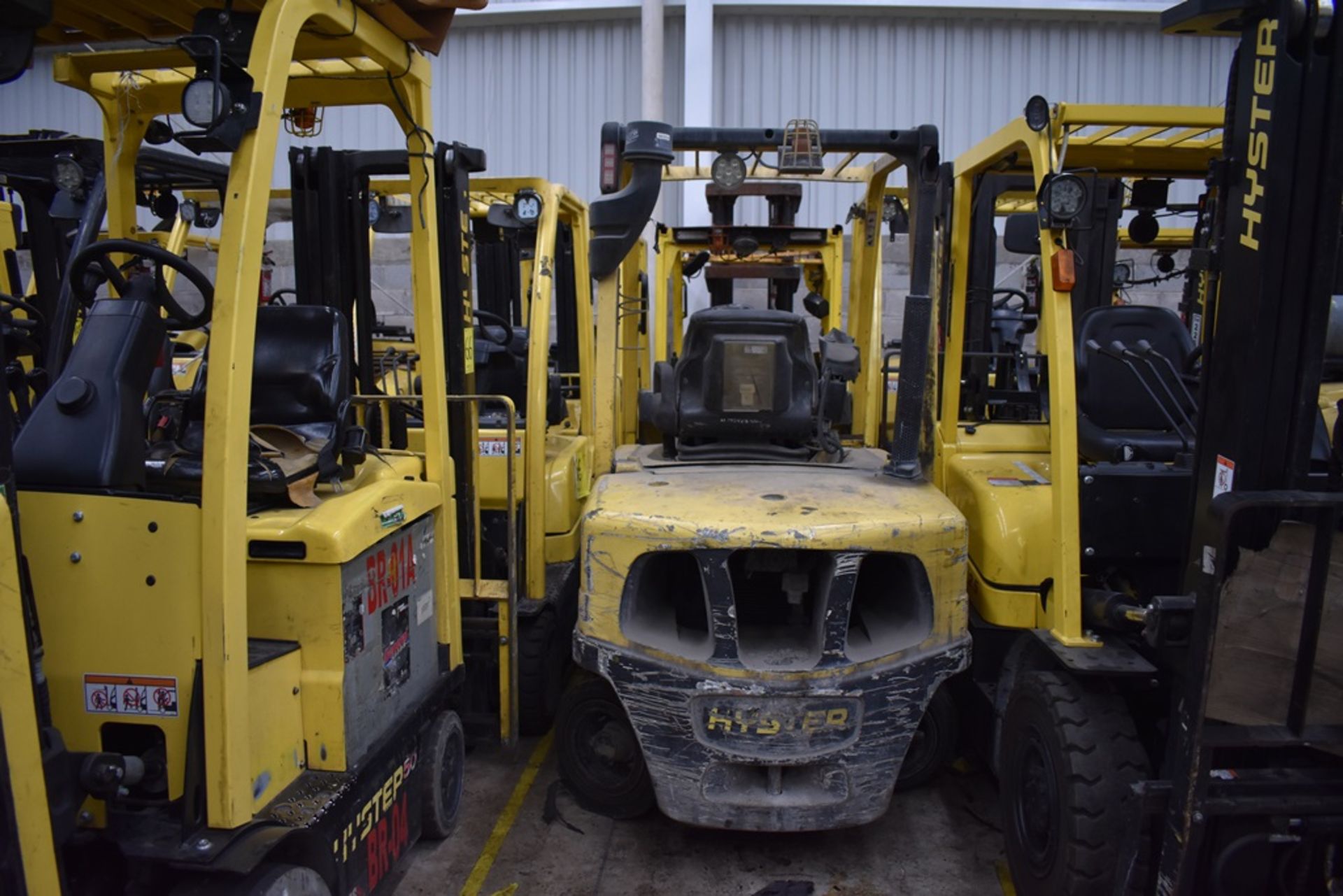 Lot of 2 Forklif, Hyster and Yale - Image 14 of 45