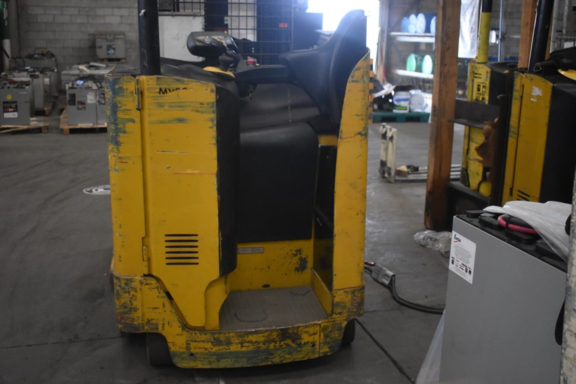 Yale Electric Forklift, Modelo NDR035EANL36TE157, No. Serie C861N03083H, Año 2010, 3500 lb Capacity - Image 25 of 38