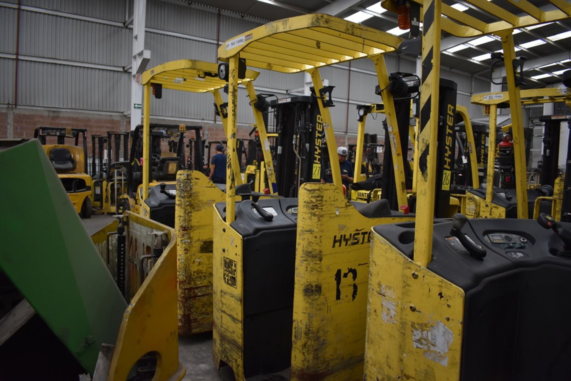 Hyster Electric Forklift, Model E30HSD2-18, S/N B219N02353L, 2850 lb Capacity - Image 11 of 22