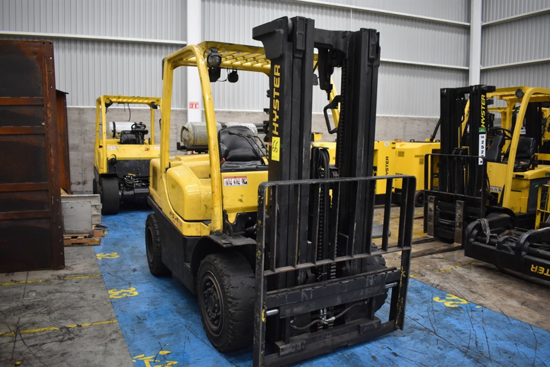 Hyster Forklift, Model H80FT, S/N U005V07045S, Year 2018, 7500 lb Capacity, Hours 8603 - Image 15 of 38