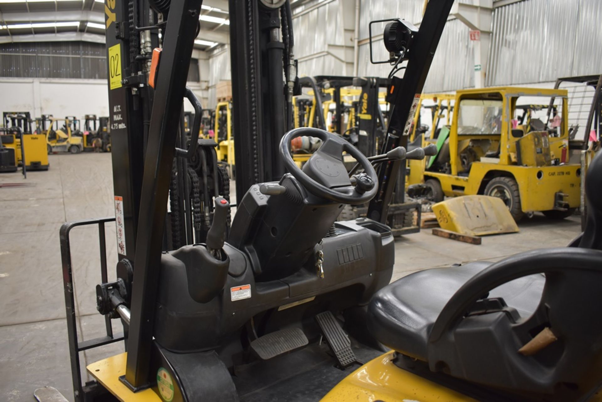 Yale Forklift, Model GLP25MX, 5000 lb Capacity - Image 27 of 42