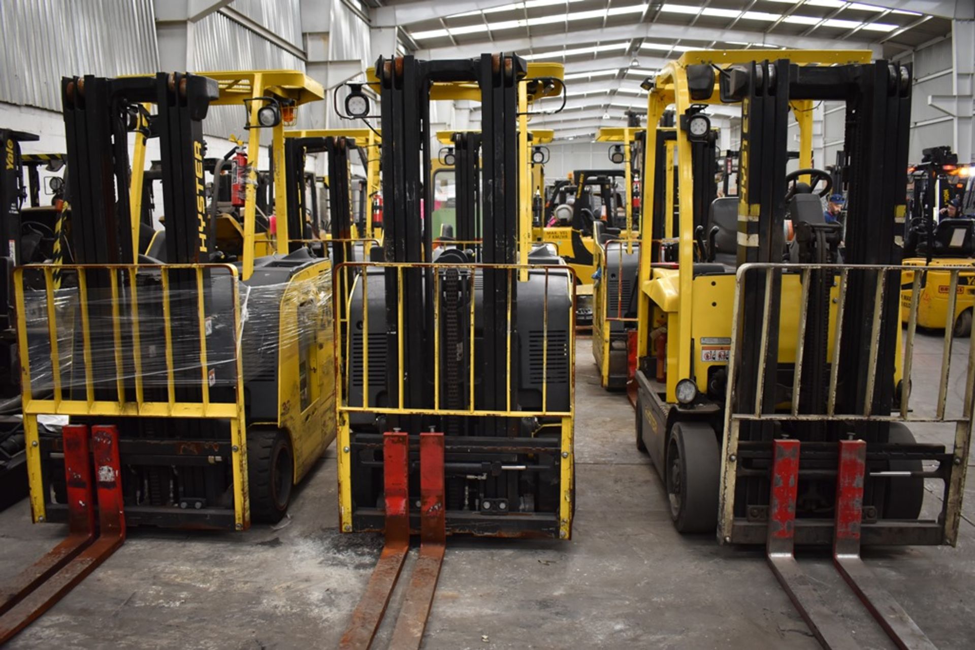 Hyster Electric Forklift, Model E30HSD3-18, S/N C219N01659N, 2850 lb Capacity - Image 4 of 22