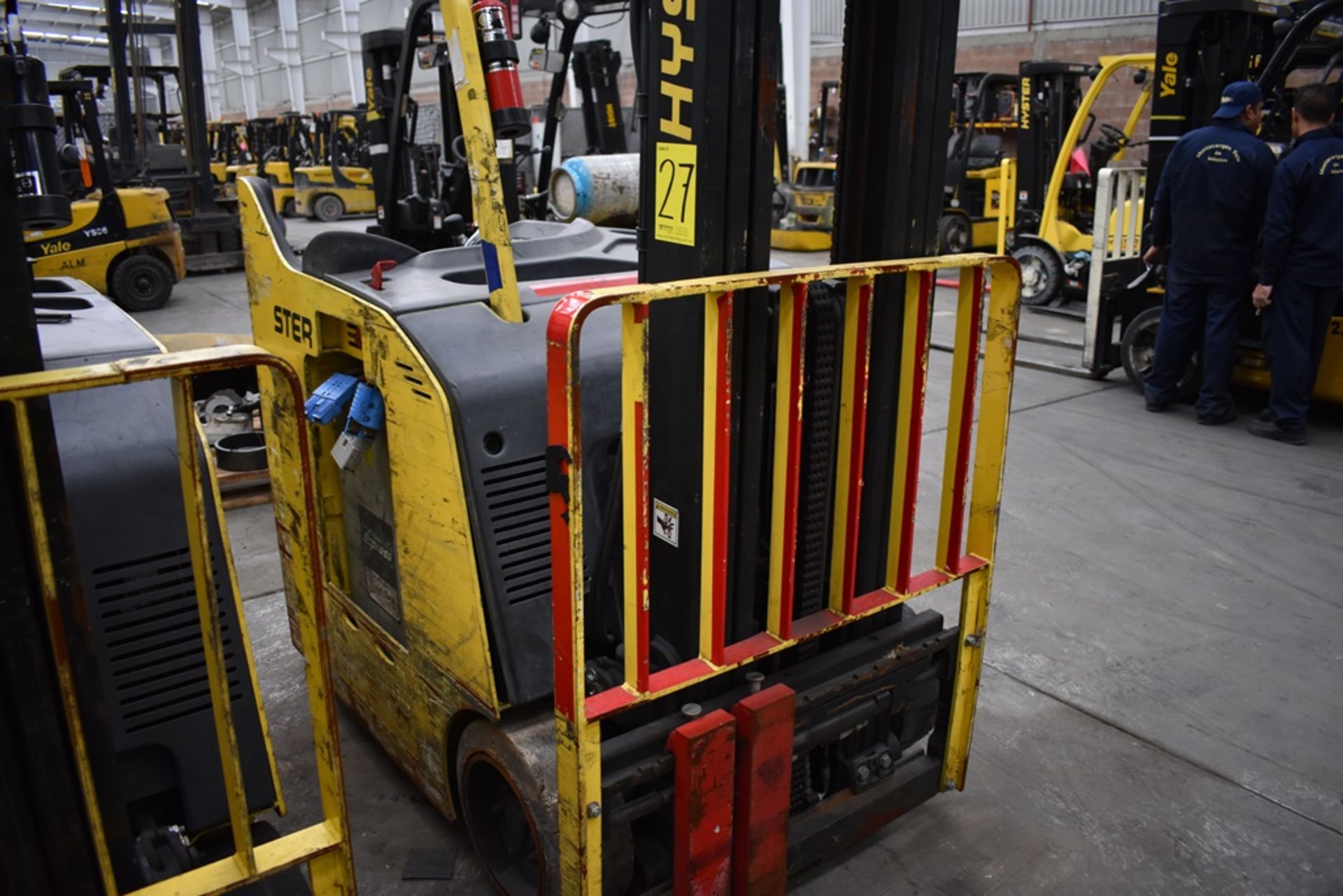 Hyster Electric Forklift, Model E30HSD2-18, S/N B219N02128L, Year 2013, 2900 lb Capacity - Image 10 of 20