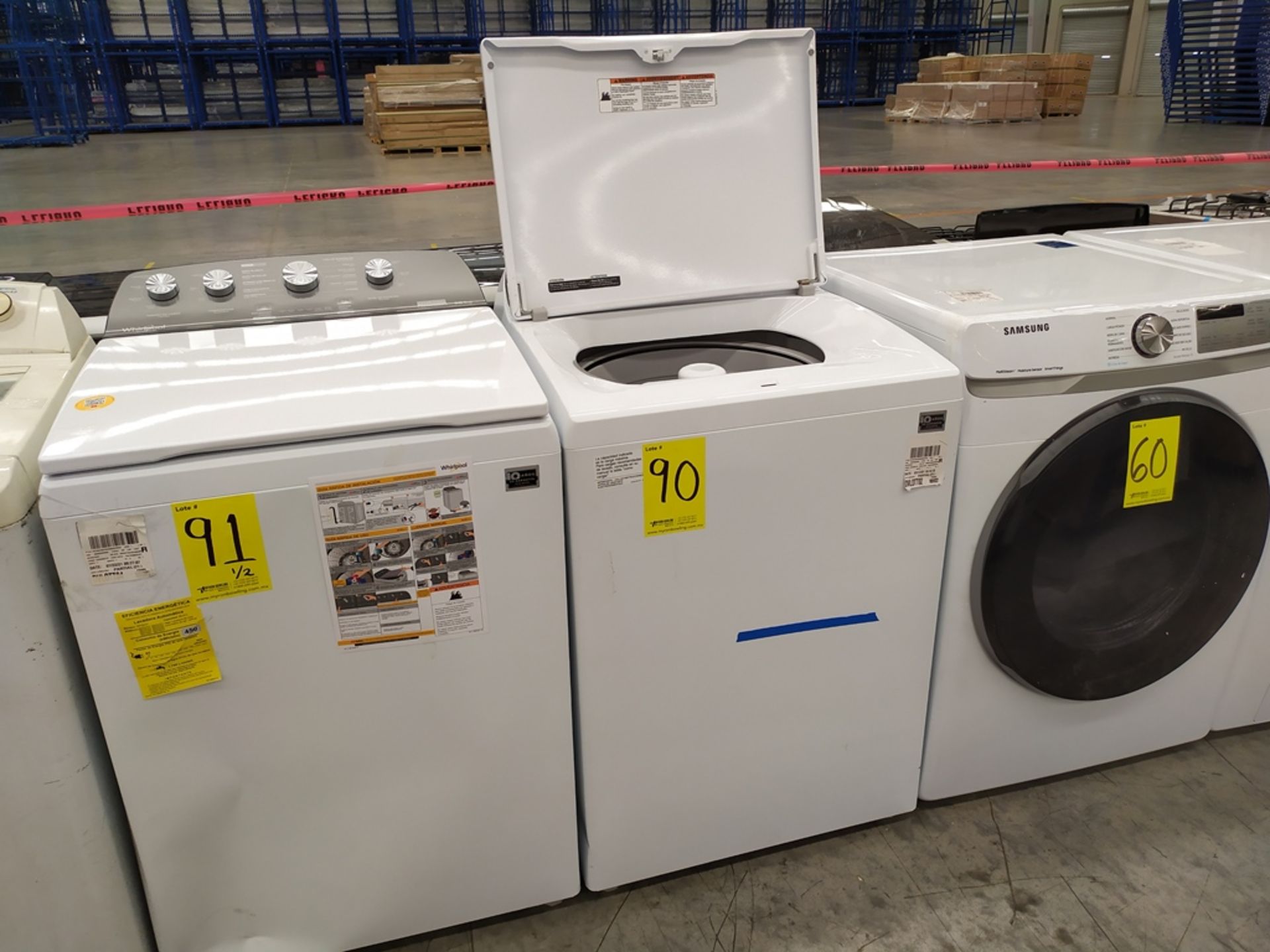 Lavadora 20 kg Marca Whirlpool, Modelo 8MWTW2024MJM0, Serie HLA2360507, Color Blanca, Golpeada LB-5 - Image 8 of 11