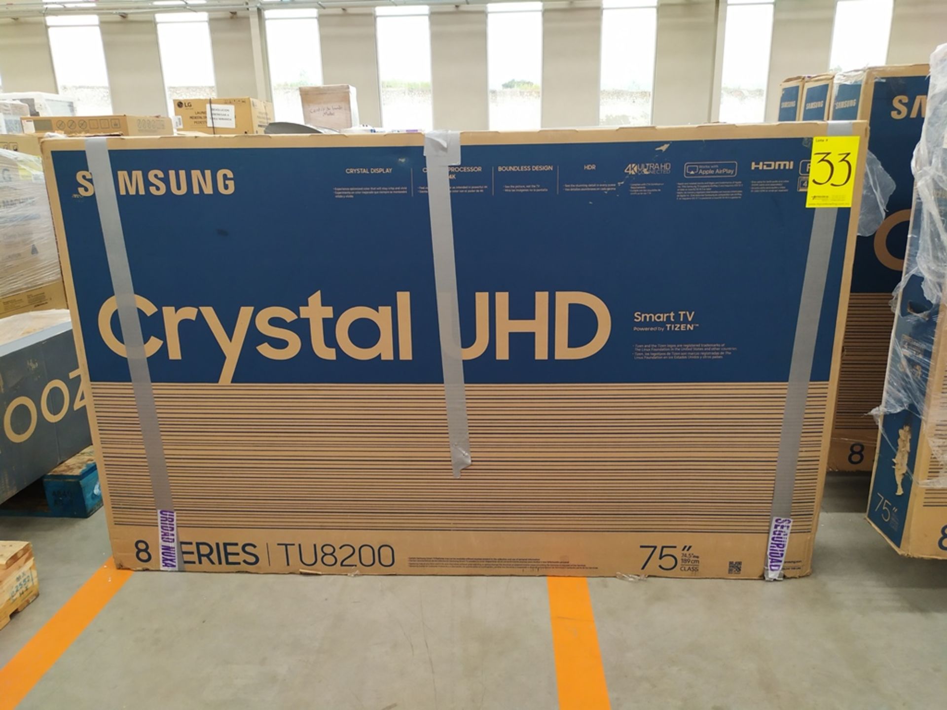 Pantalla Smart TV Marca Samsung De 75" 8 Series Modelo TU8200 No De Serie 09M83CBR301377 - Image 2 of 13