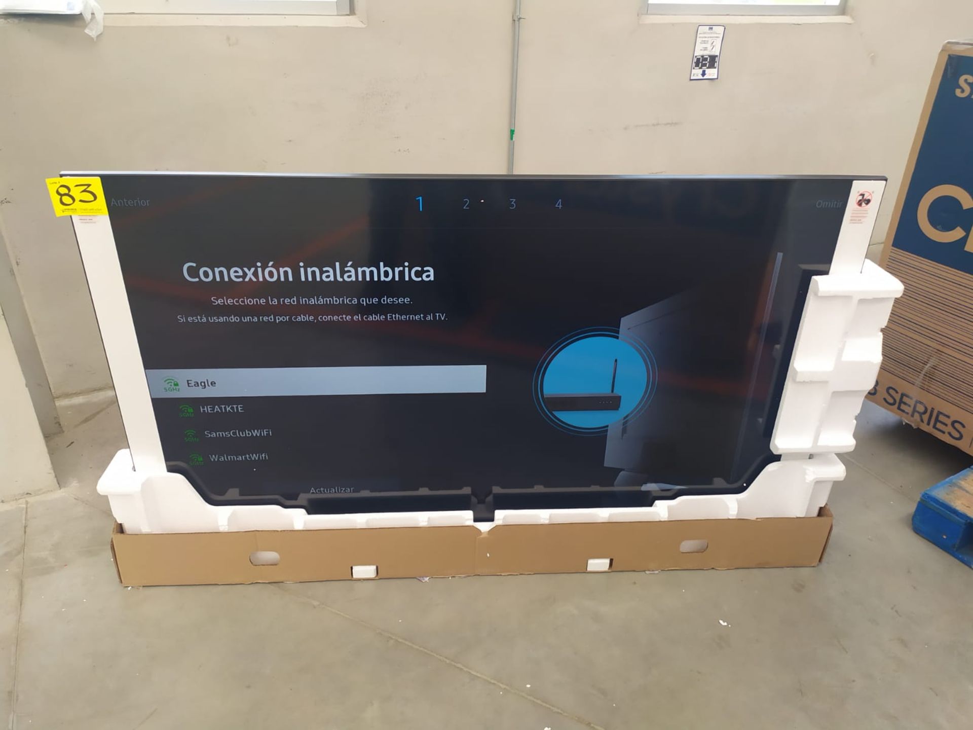 Pantalla Smart TV Marca Samsung De 75" 8 Series Modelo TU8200 No De Serie 09M83CBR301063