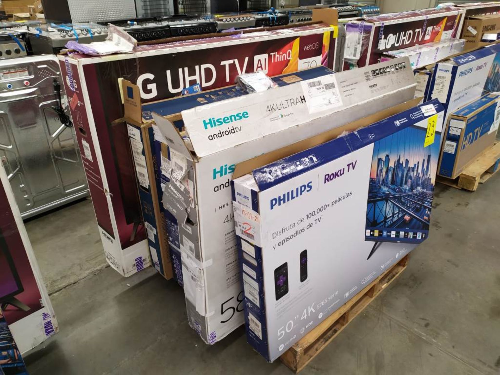 Lote de 12 pantallas de TV: TV LG 70UN7378PUC SMART 4K, 59760159762000331279; TV HISENSE 55H6G SMAR - Image 11 of 18