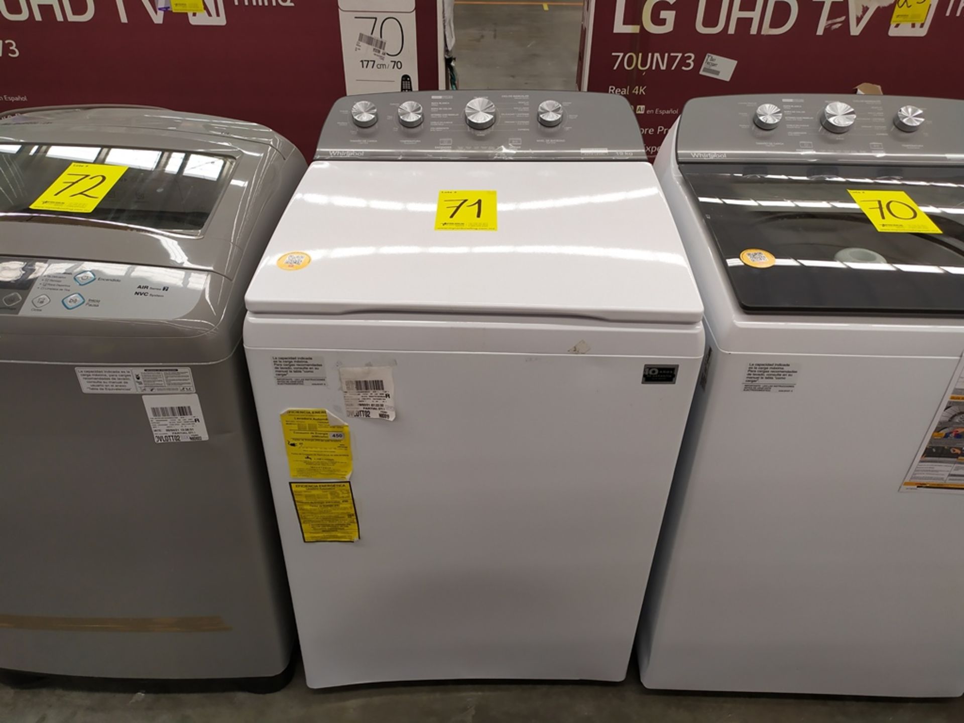 Lavadora Marca Whirlpool de 19 Kg, Modelo 8MWTW1934MJM0, Serie HLA2588580, Color Blanco, Golpeada,