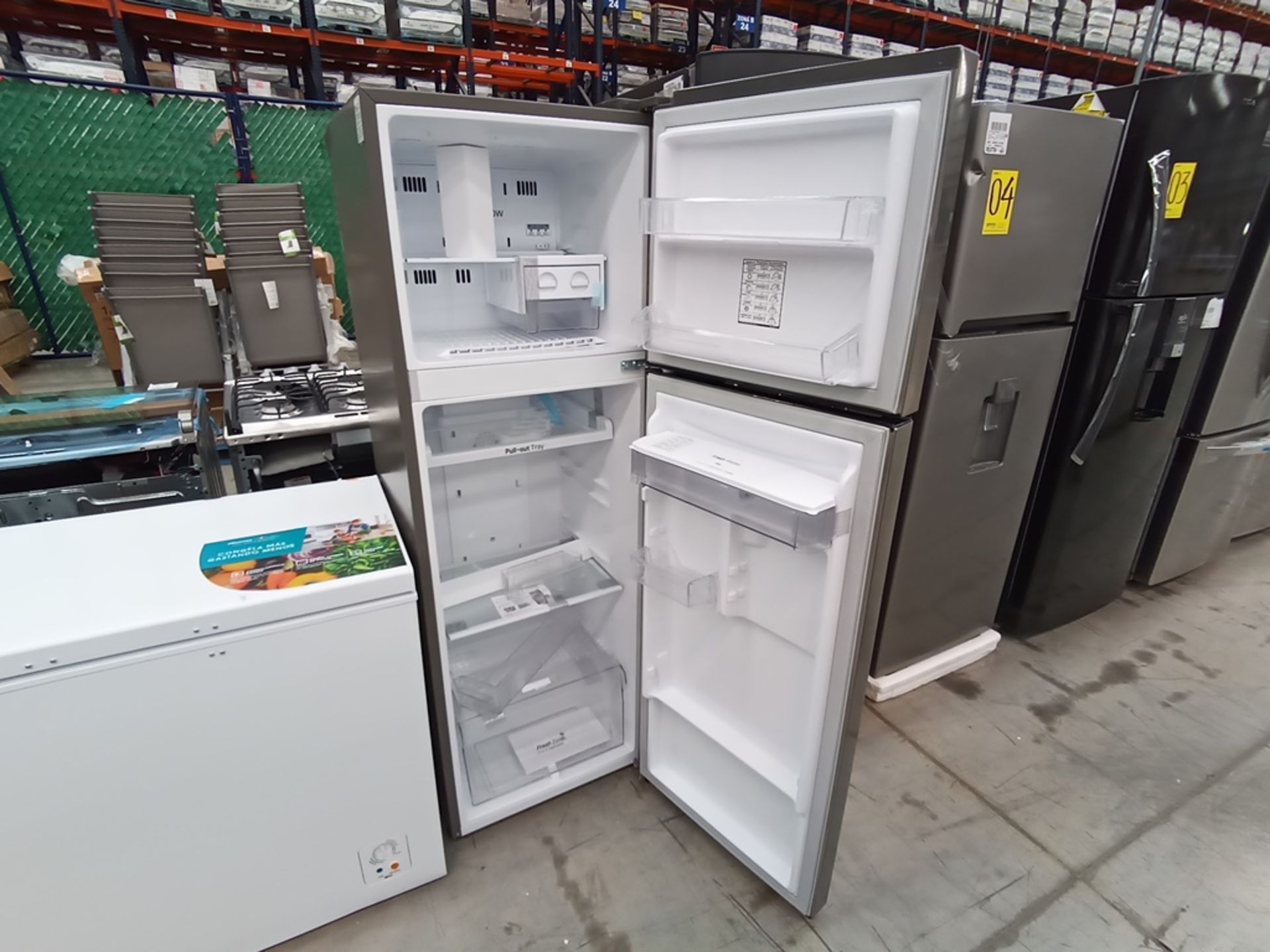 1 Refrigerador con dispensador de agua, Marca LG, Modelo GT29WDC, Serie 104MRUY2D310, Color Gris, G - Image 7 of 10