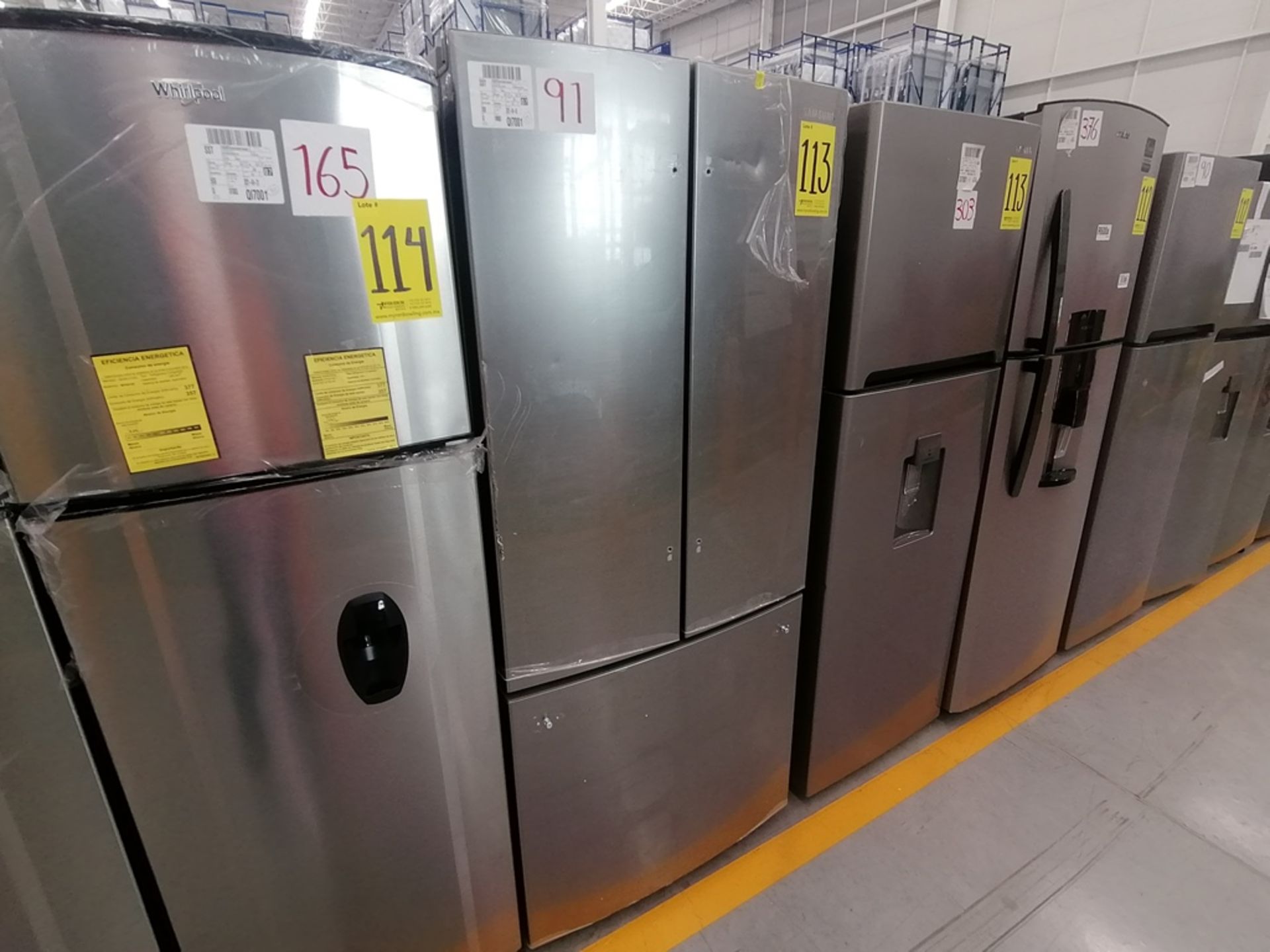 Lote de 2 Refrigeradores contiene: 1 Refrigerador con dispensador de agua, Marca Winia, Modelo DFR- - Image 2 of 15