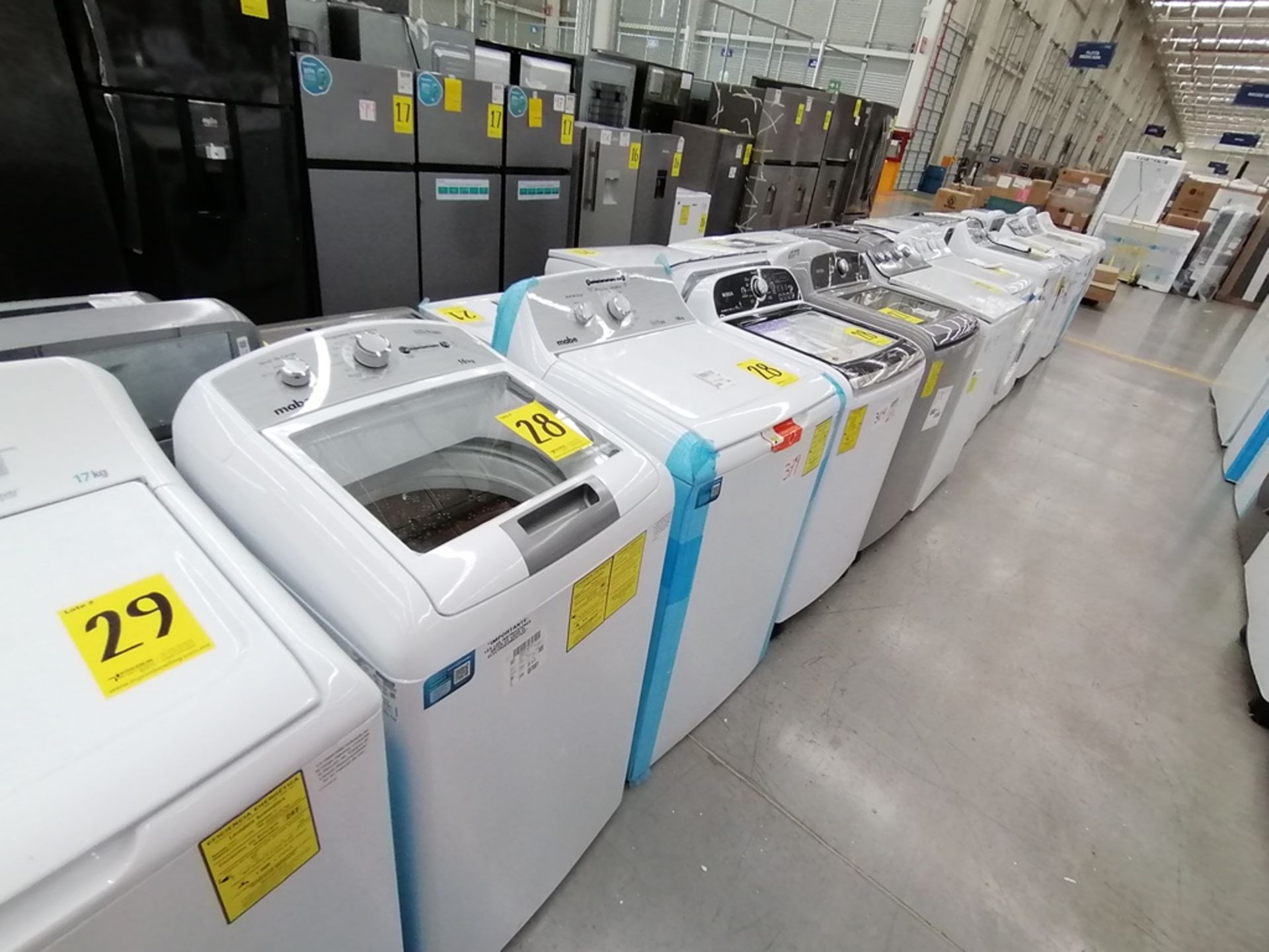 Lote de 3 lavadoras contiene: 1 Lavadora de 16KG, Marca Mabe, Modelo LMA46102VBAB02, Serie 2108S802