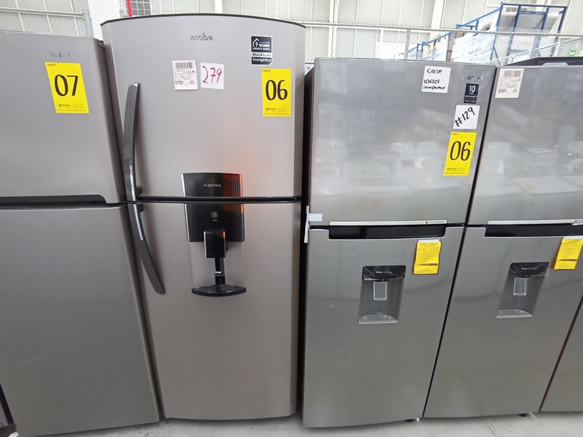 Lote de 2 refrigeradores contiene: 1 Refrigerador con dispensador de agua, Marca Samsung, Modelo RT - Image 6 of 15