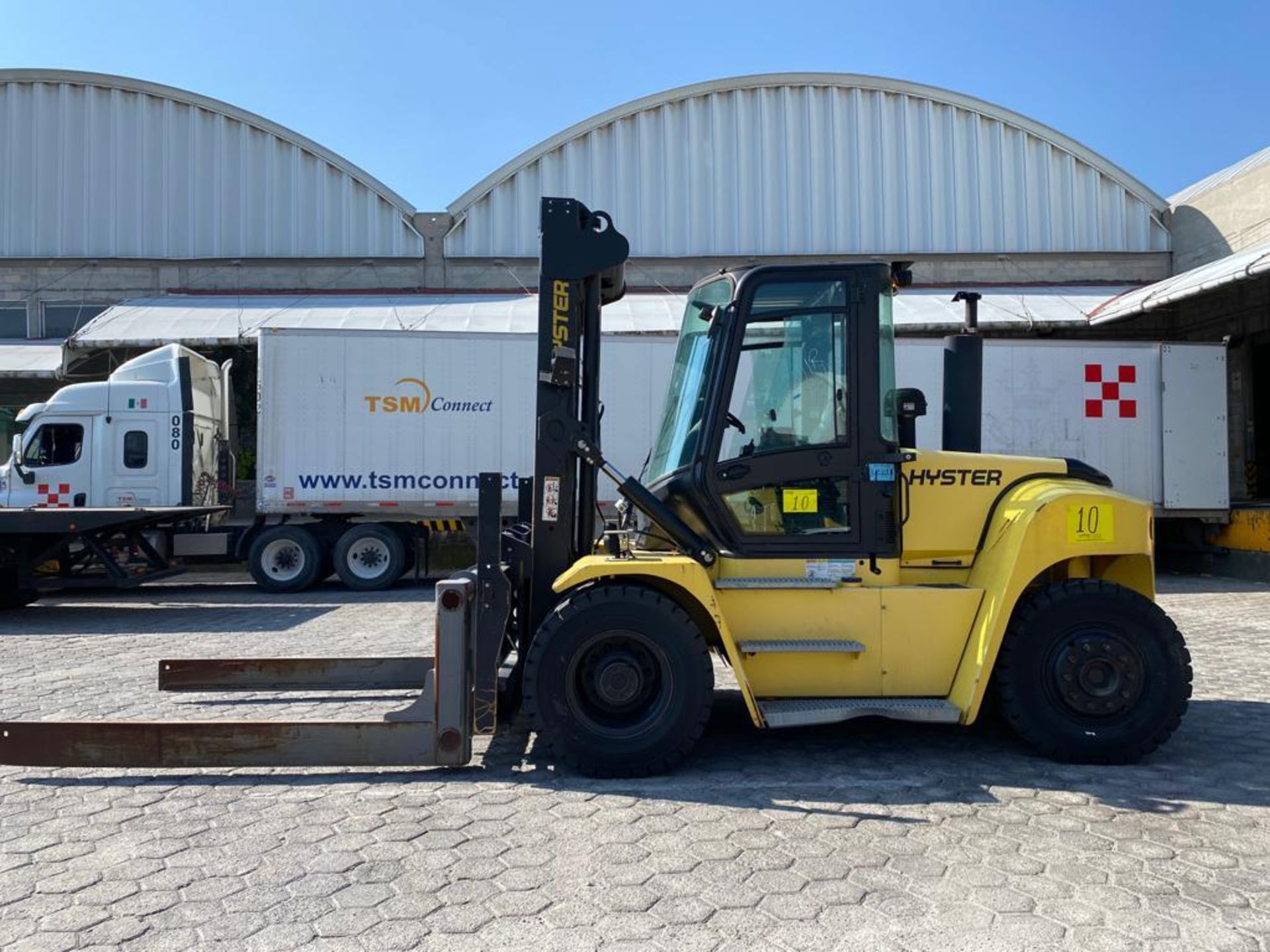 Hyster Forklift, model H210HD2, year 2017, 19,100 lb capacity, 2450 hours - Image 4 of 131