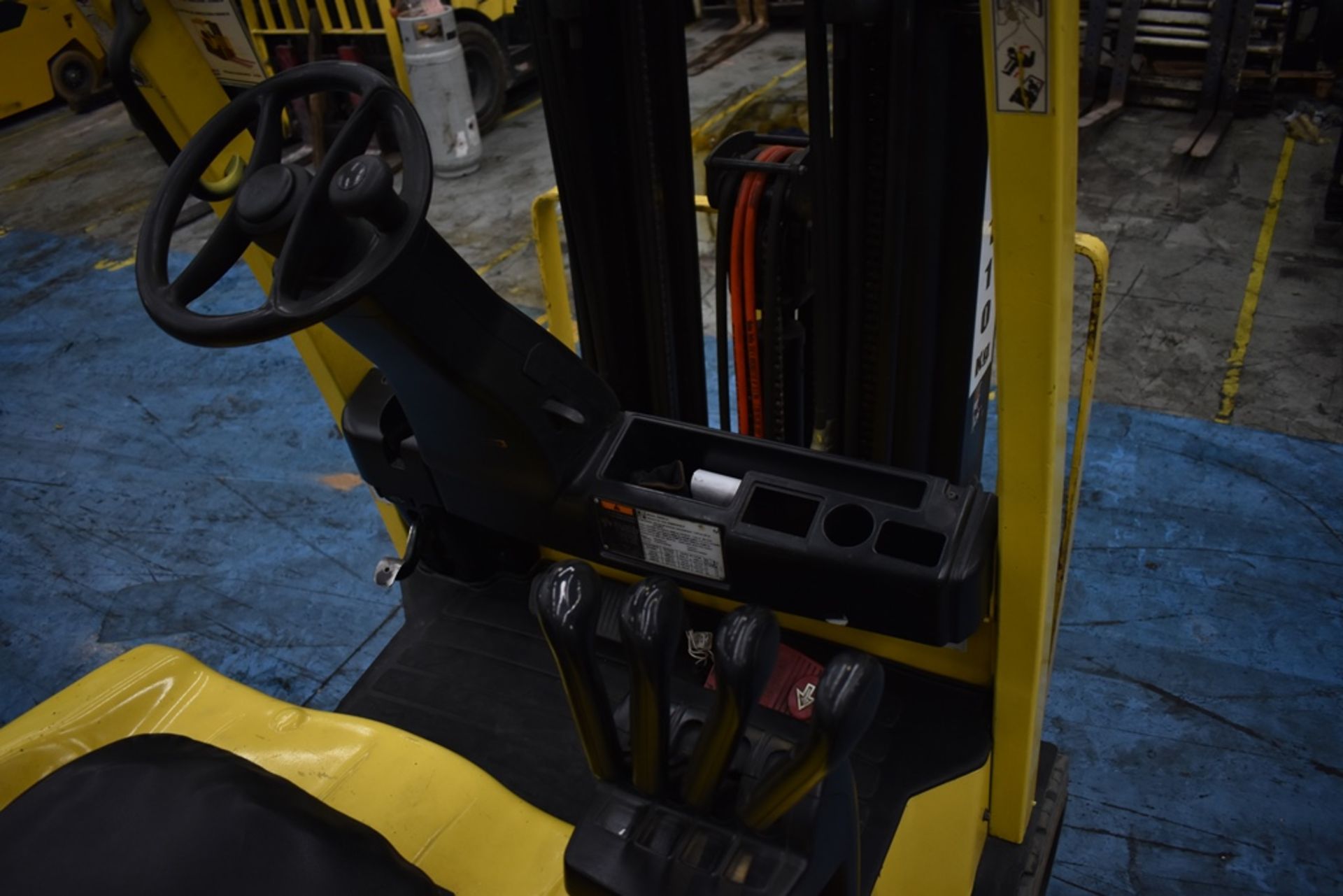 Hyster electric Forklift, model E50XN-27, capacity 4800 lb - Image 33 of 44