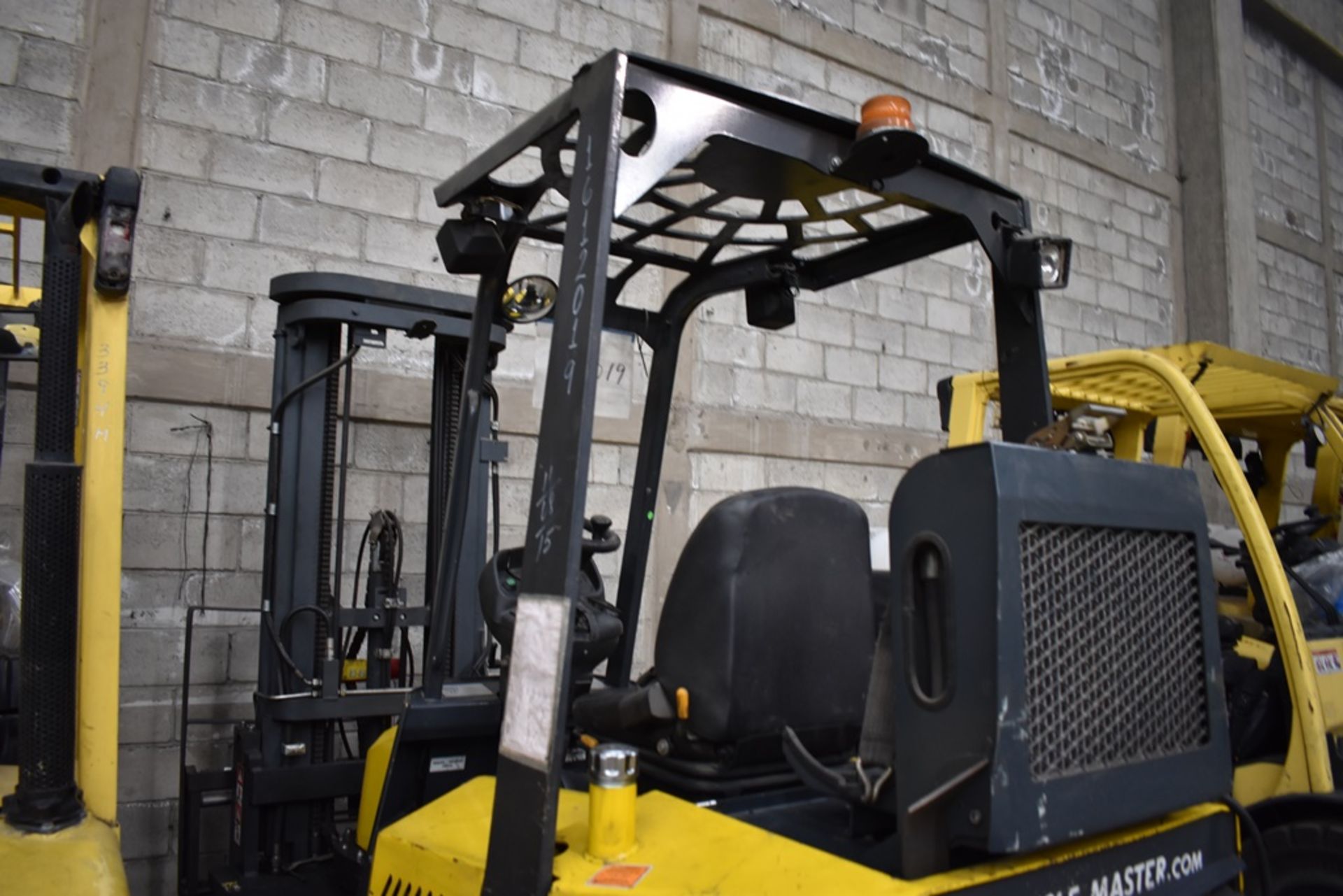 Aisle-master Forklift, model 20S, 2 tons capacity - Image 23 of 50