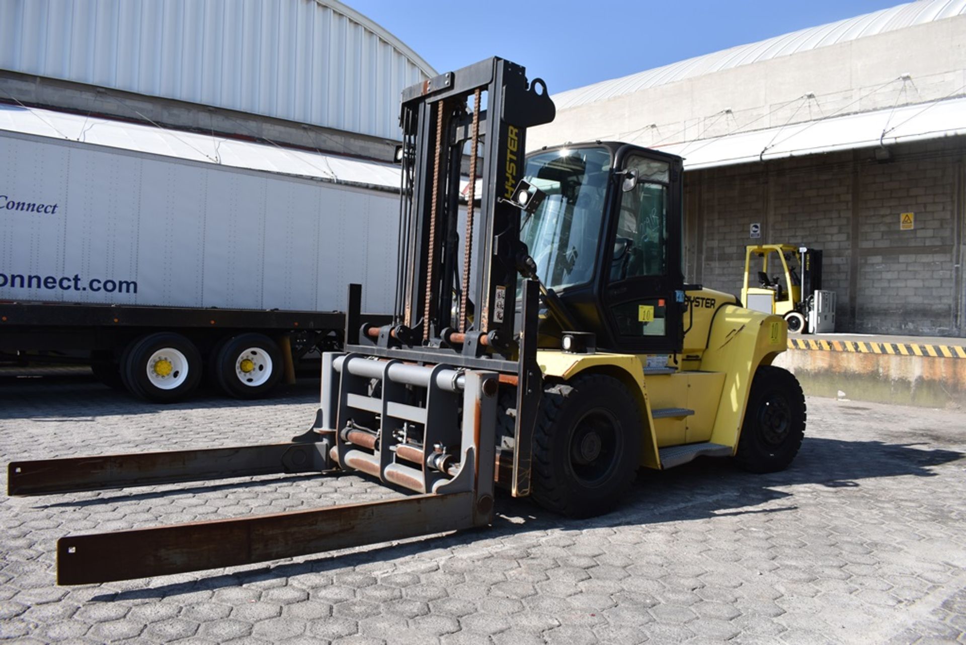 Hyster Forklift, model H210HD2, year 2017, 19,100 lb capacity, 2450 hours - Image 35 of 131