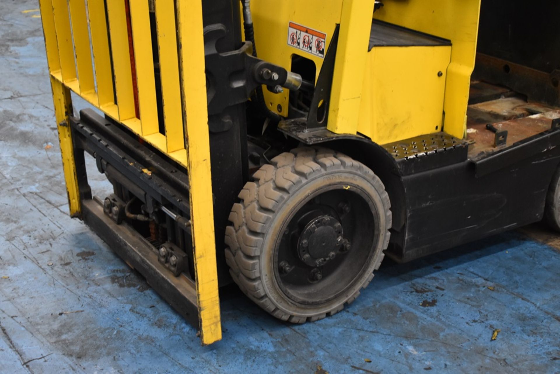 Hyster electric Forklift, model E50XN-27, capacity 4800 lb - Image 19 of 44