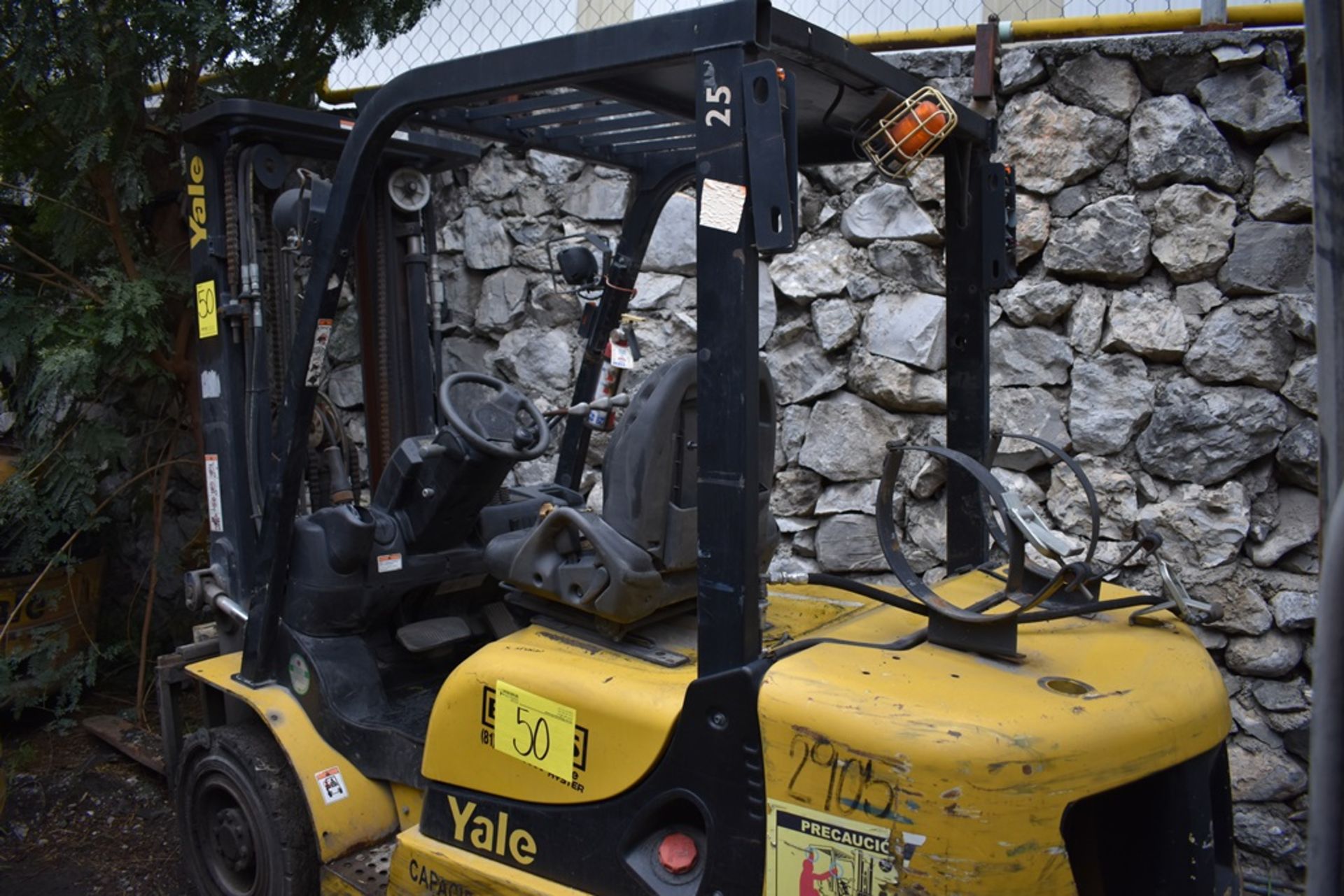 Yale Forklift, model GTP25MX, S/N D871R02905P, year 2016, 5000 lb capacity - Image 10 of 47